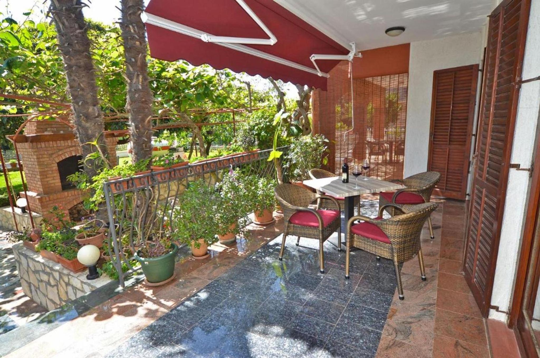 Ground floor retreat with bbq
