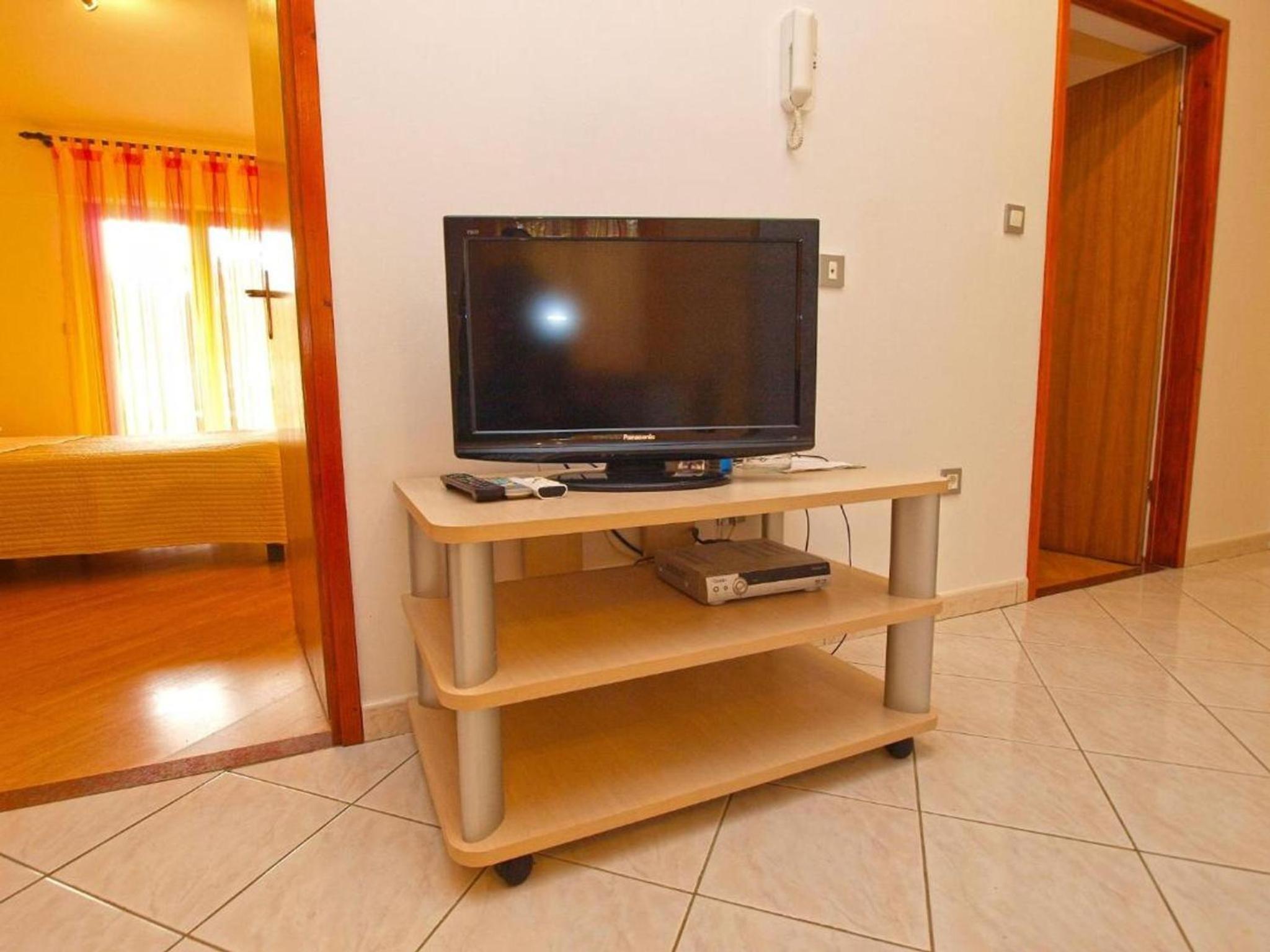 Ground floor retreat with bbq