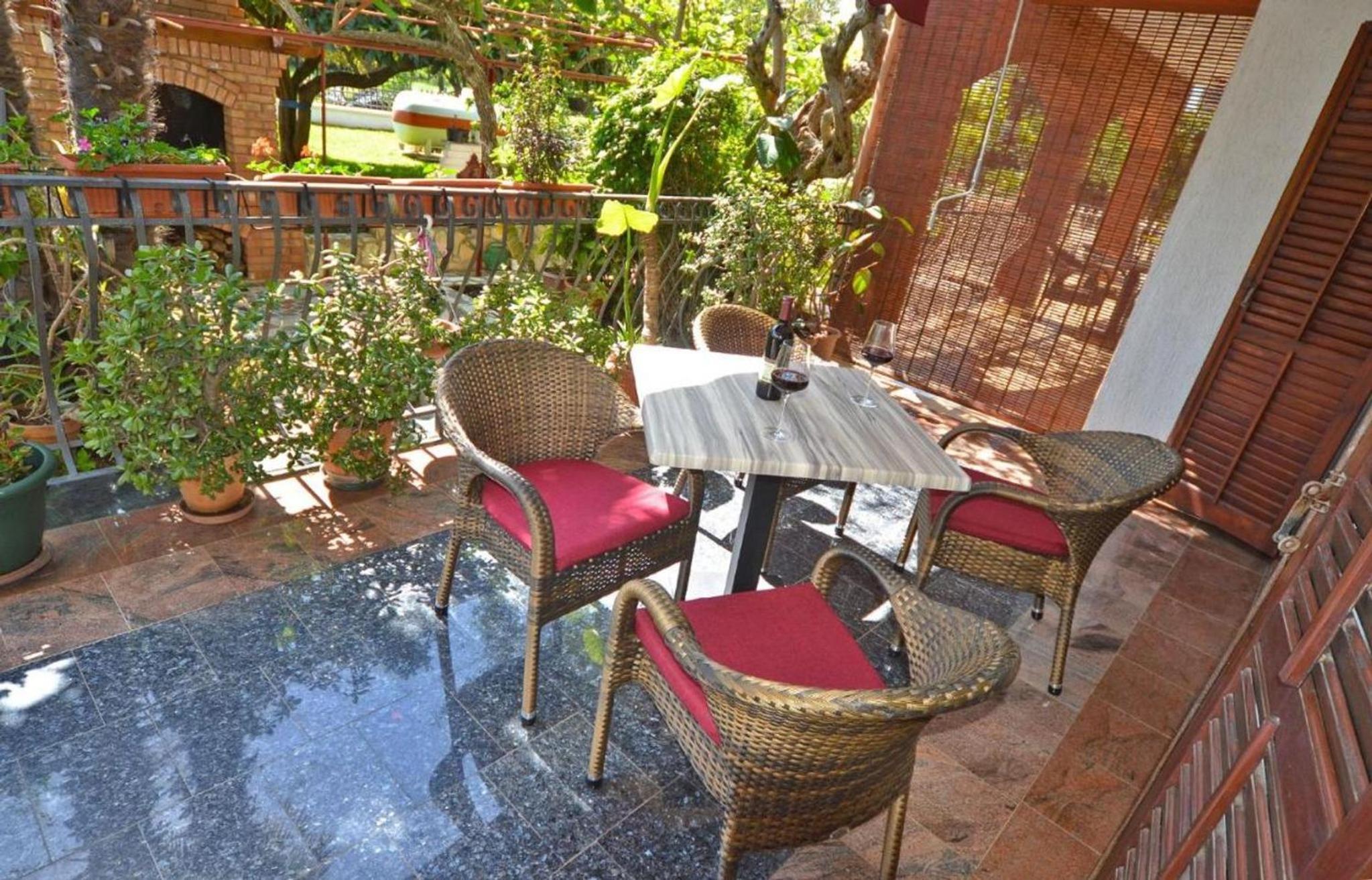 Ground floor retreat with bbq