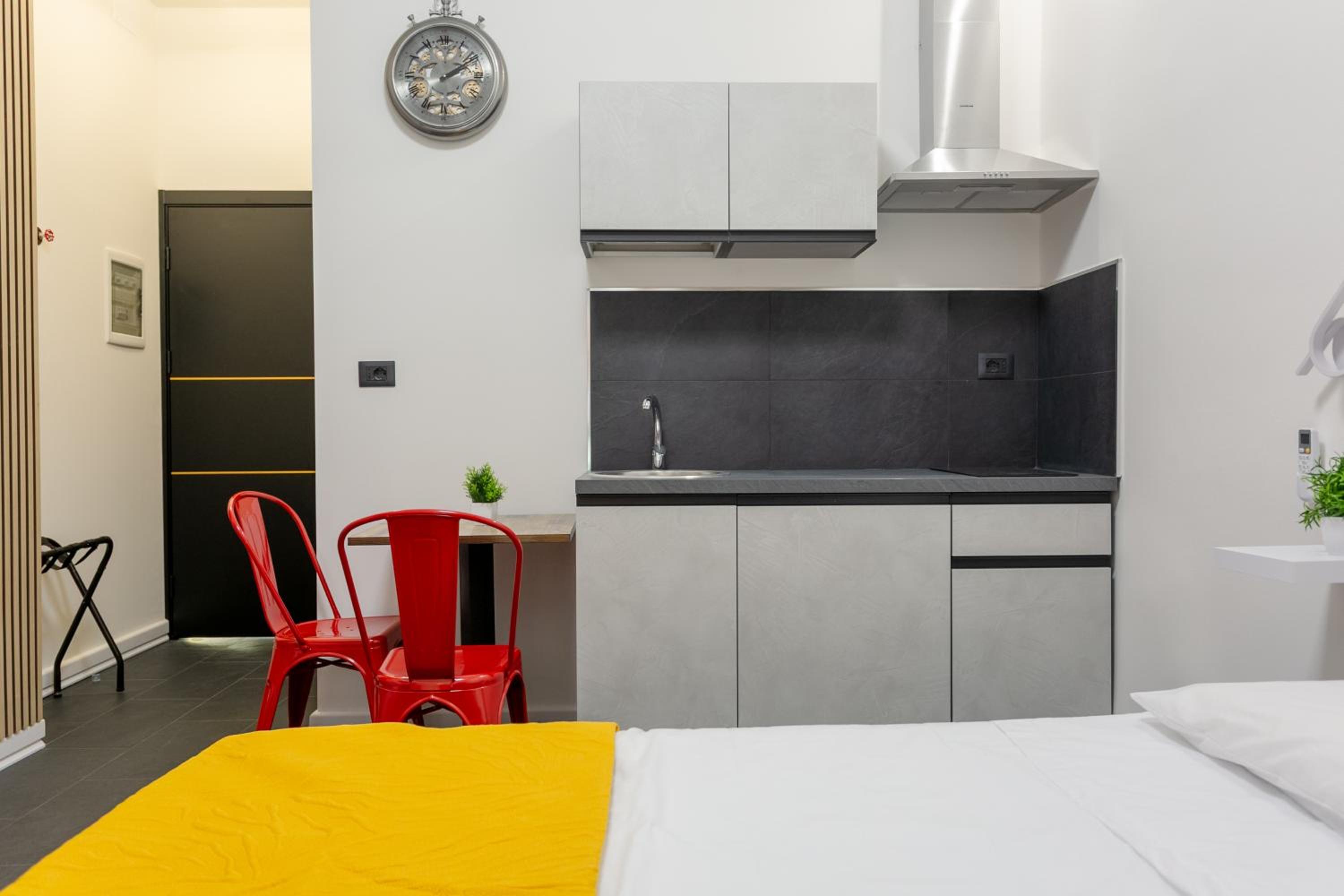 Le Regine - Home suites - Adult Only