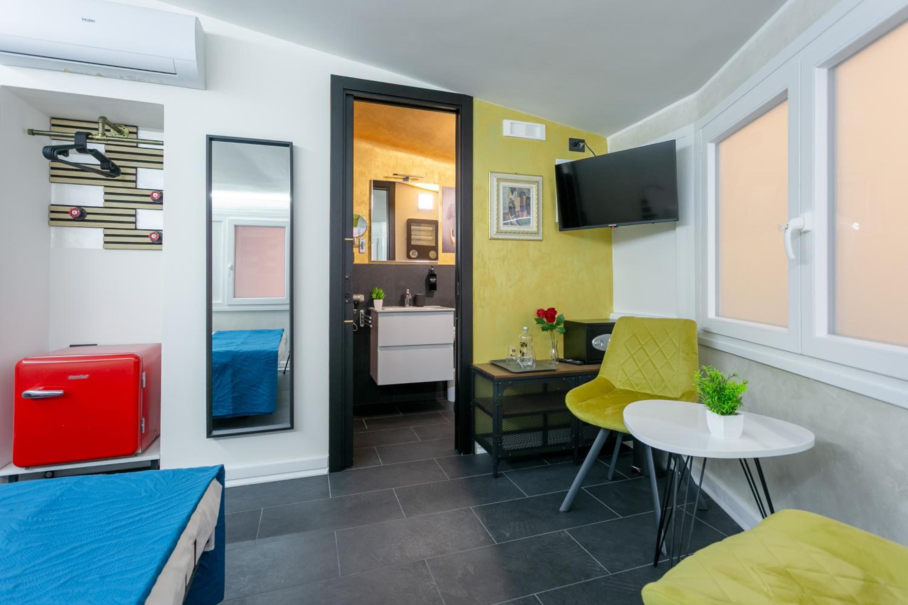 Le Regine - Home suites - Adult Only