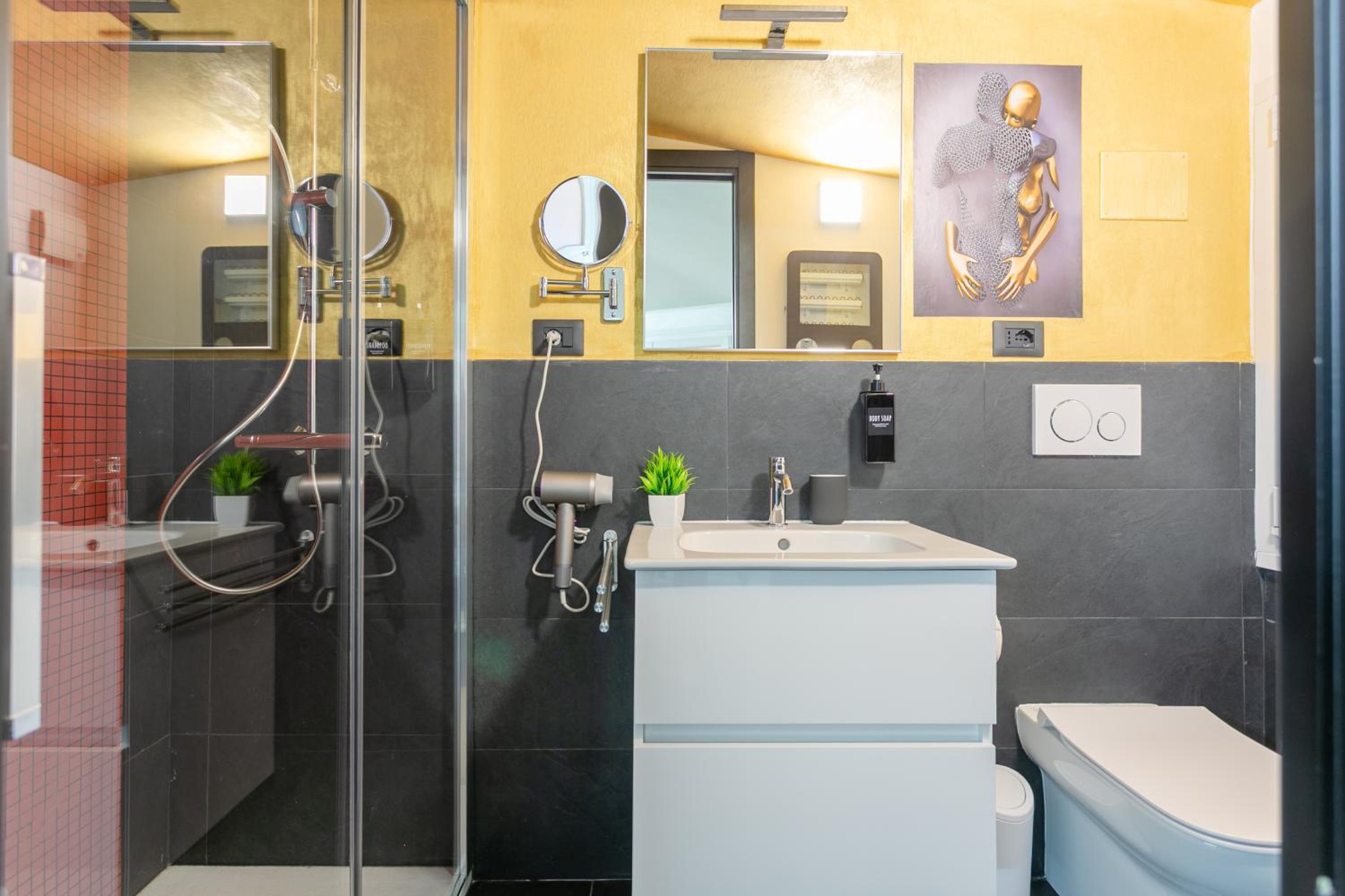 Le Regine - Home suites - Adult Only