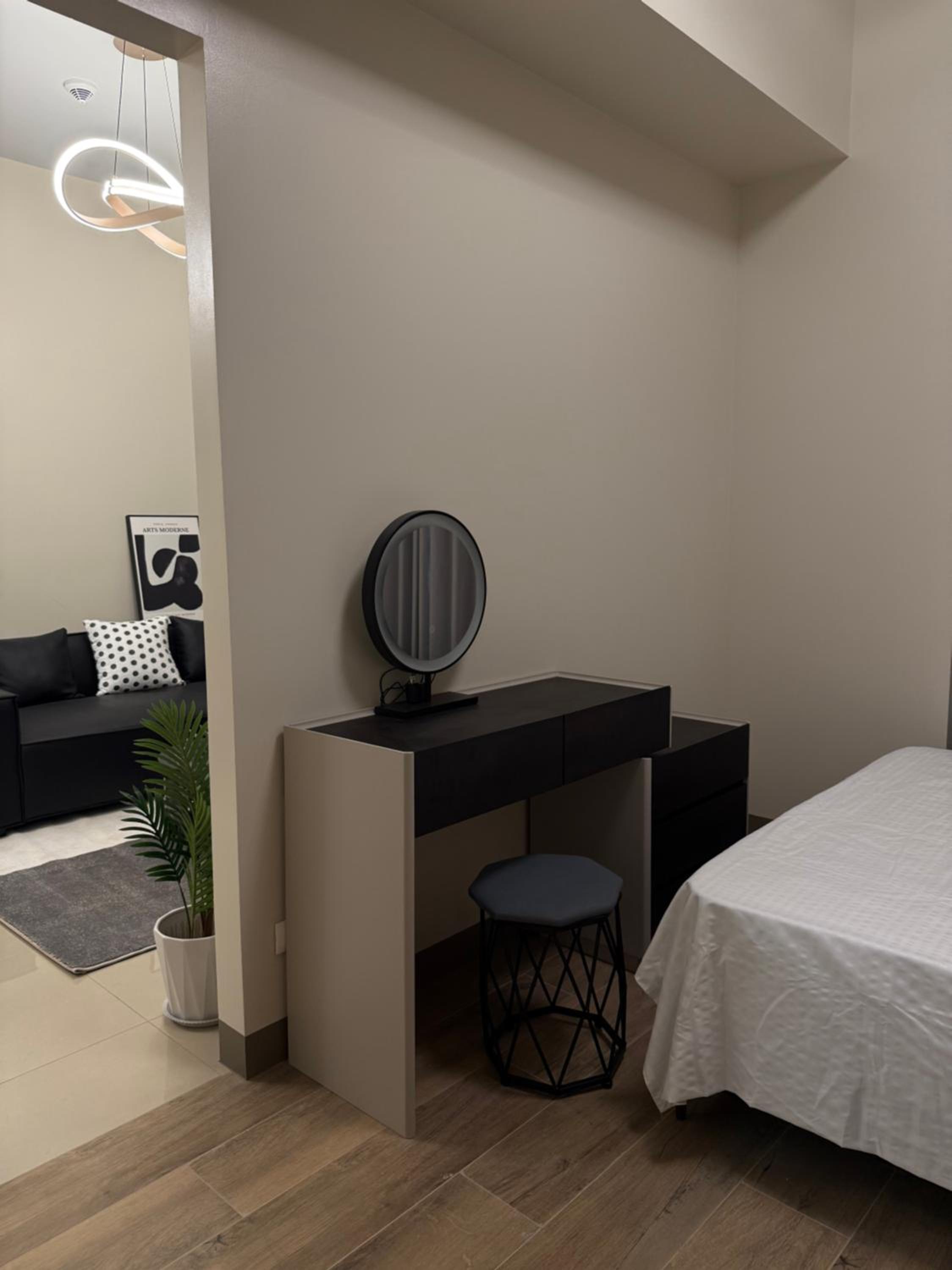 Luxurious Modern Cozy Manila Bayview Pool View 1 2 3 Bedrooms Near Manila Airports Okada Solaire MOA