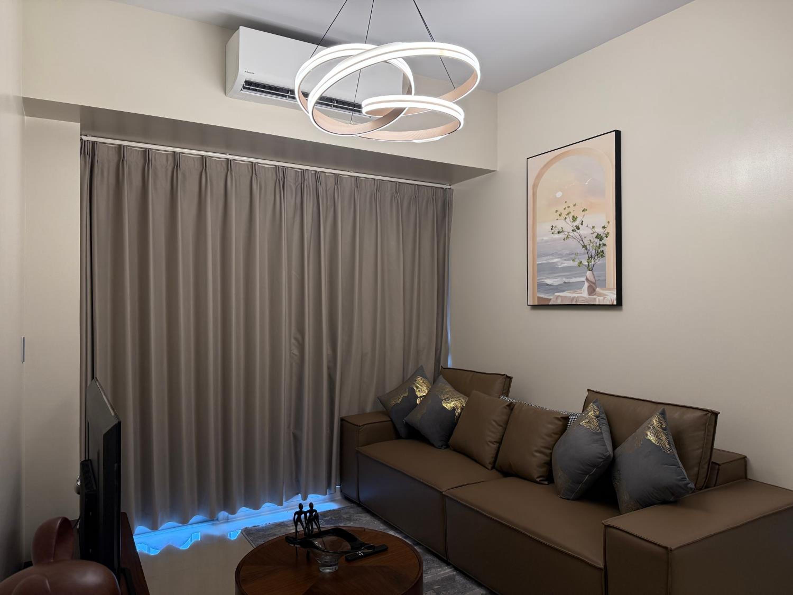 Luxurious Modern Cozy Manila Bayview Pool View 1 2 3 Bedrooms Near Manila Airports Okada Solaire MOA