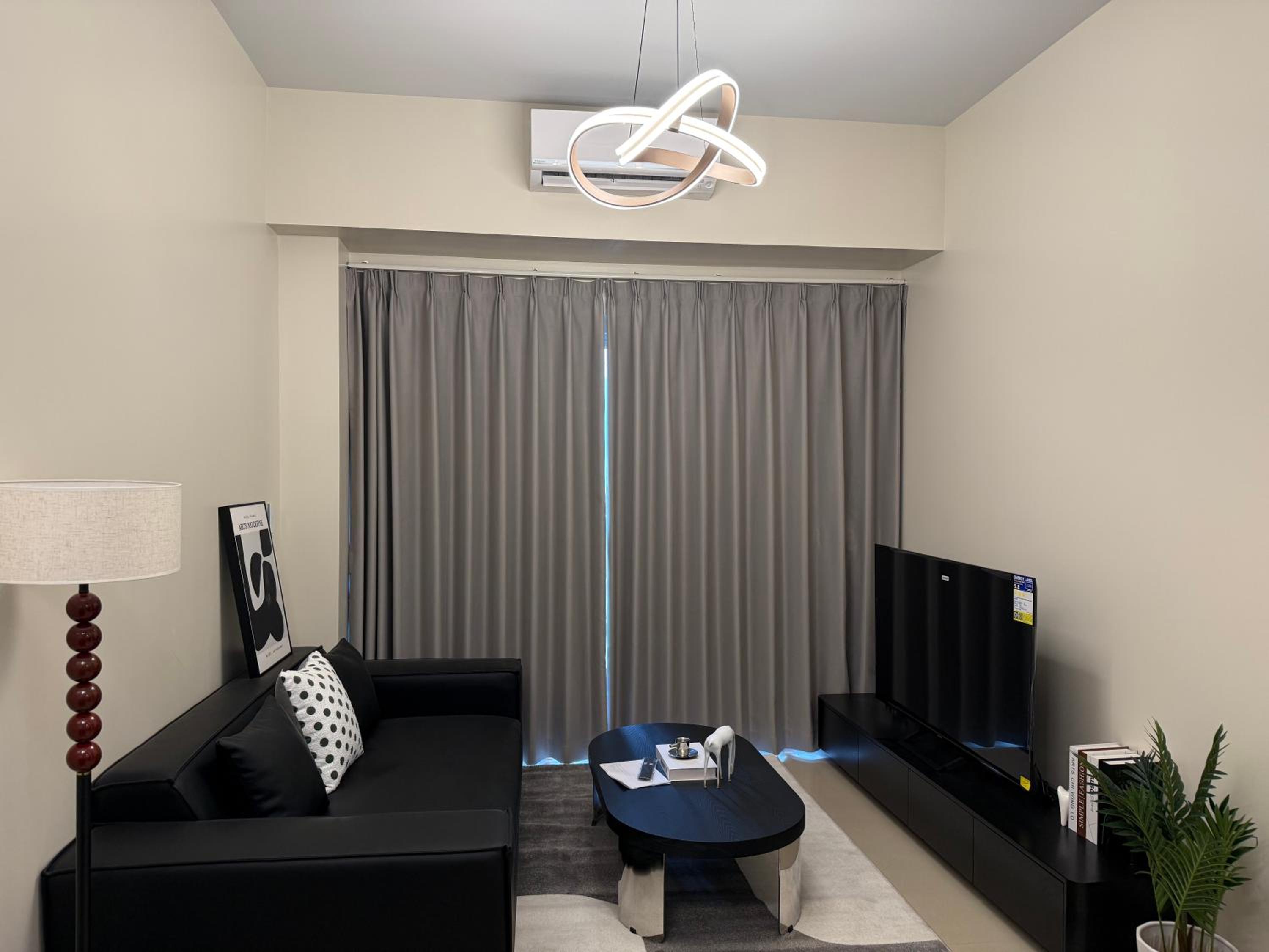 Luxurious Modern Cozy Manila Bayview Pool View 1 2 3 Bedrooms Near Manila Airports Okada Solaire MOA