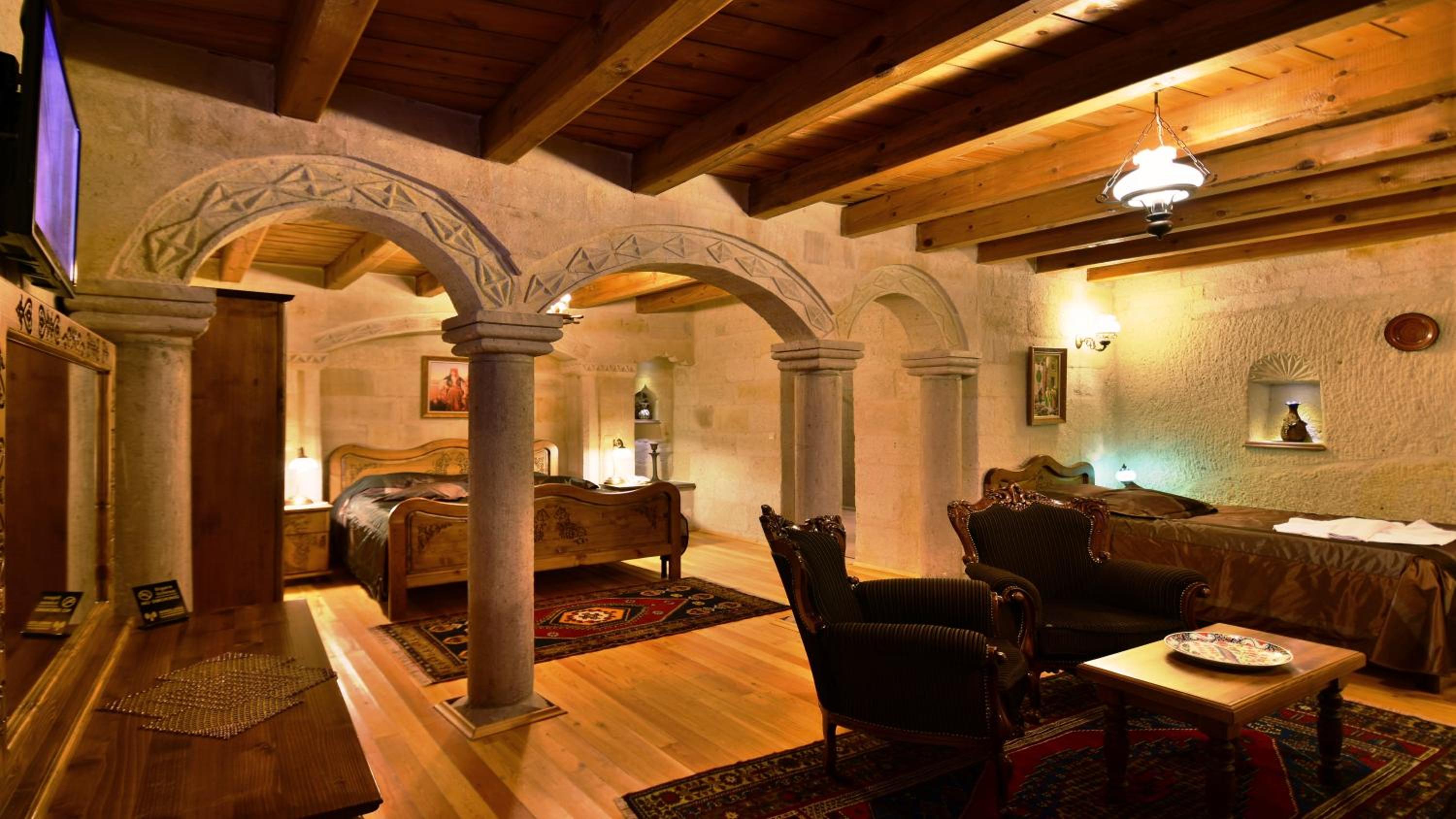 Harman Cave Hotel - Image 165
