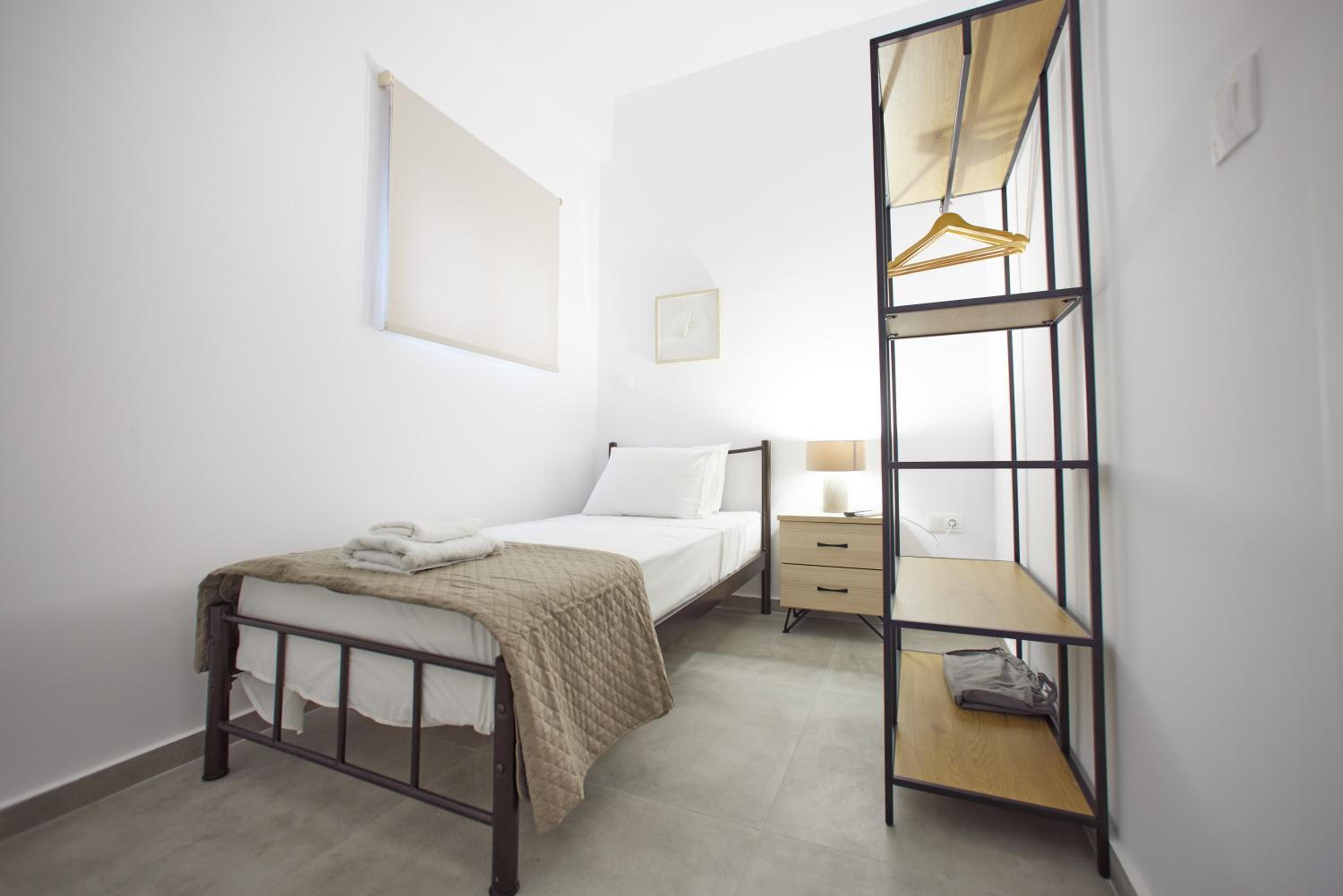 ARIS Kallithea- Big & Bright 3 Bedroom Apartment