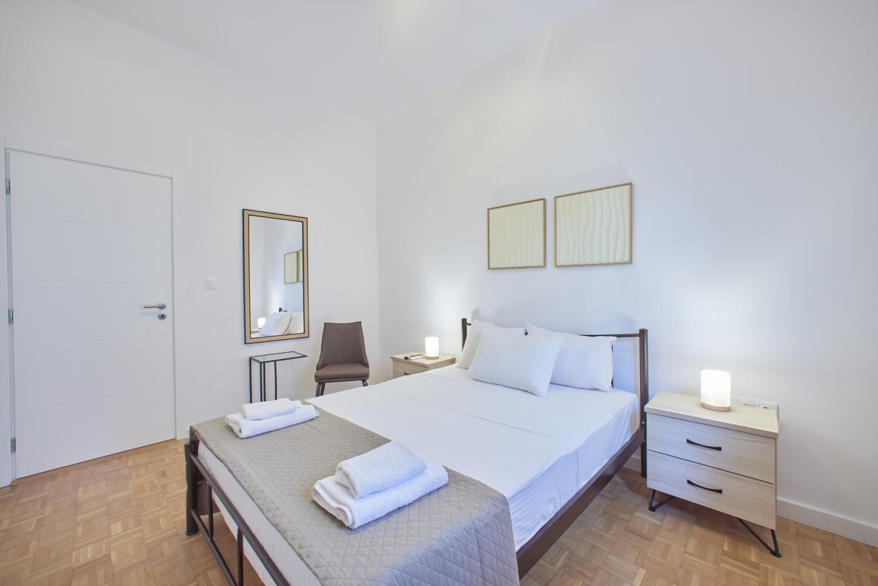 ARIS Kallithea- Big & Bright 3 Bedroom Apartment