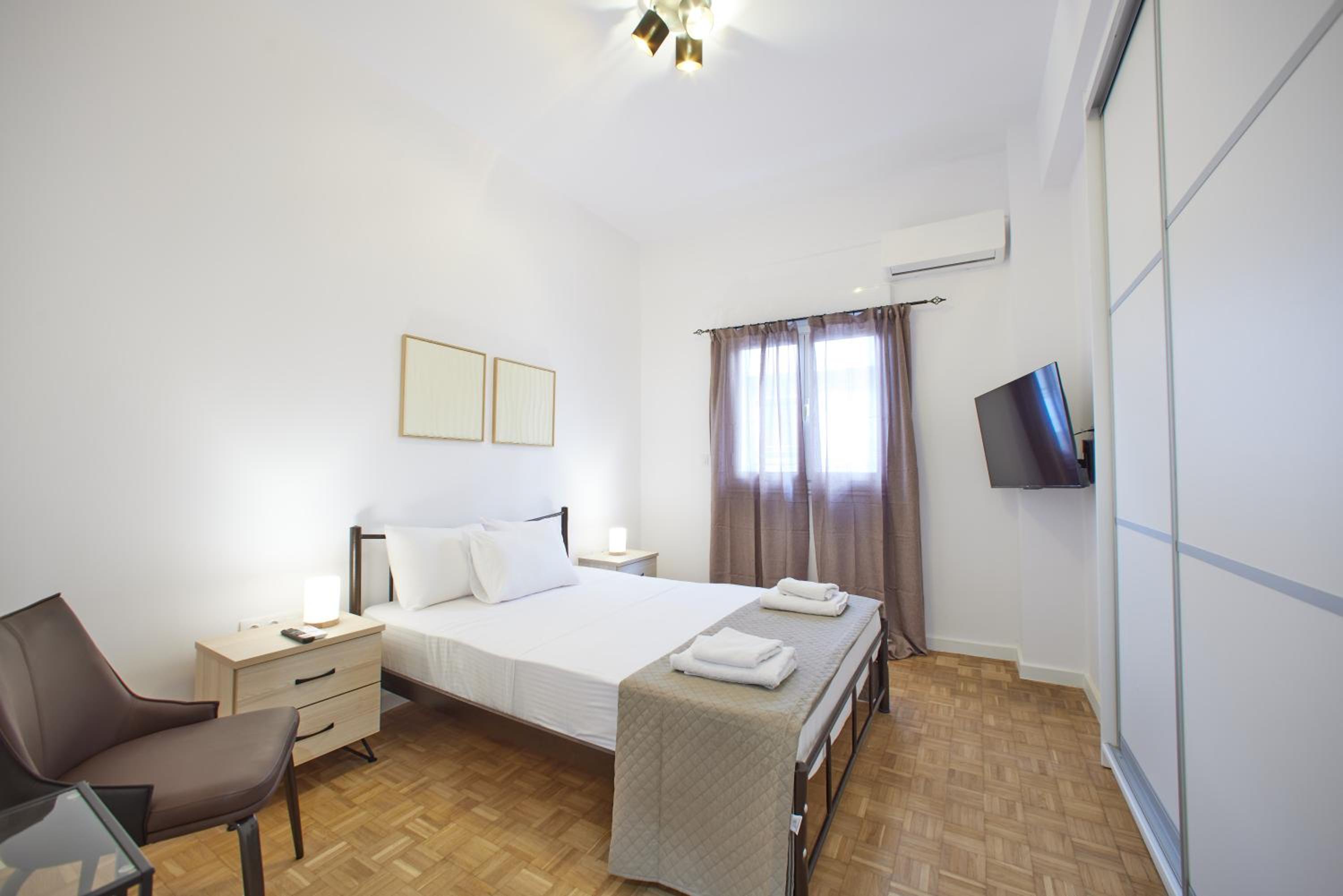 ARIS Kallithea- Big & Bright 3 Bedroom Apartment