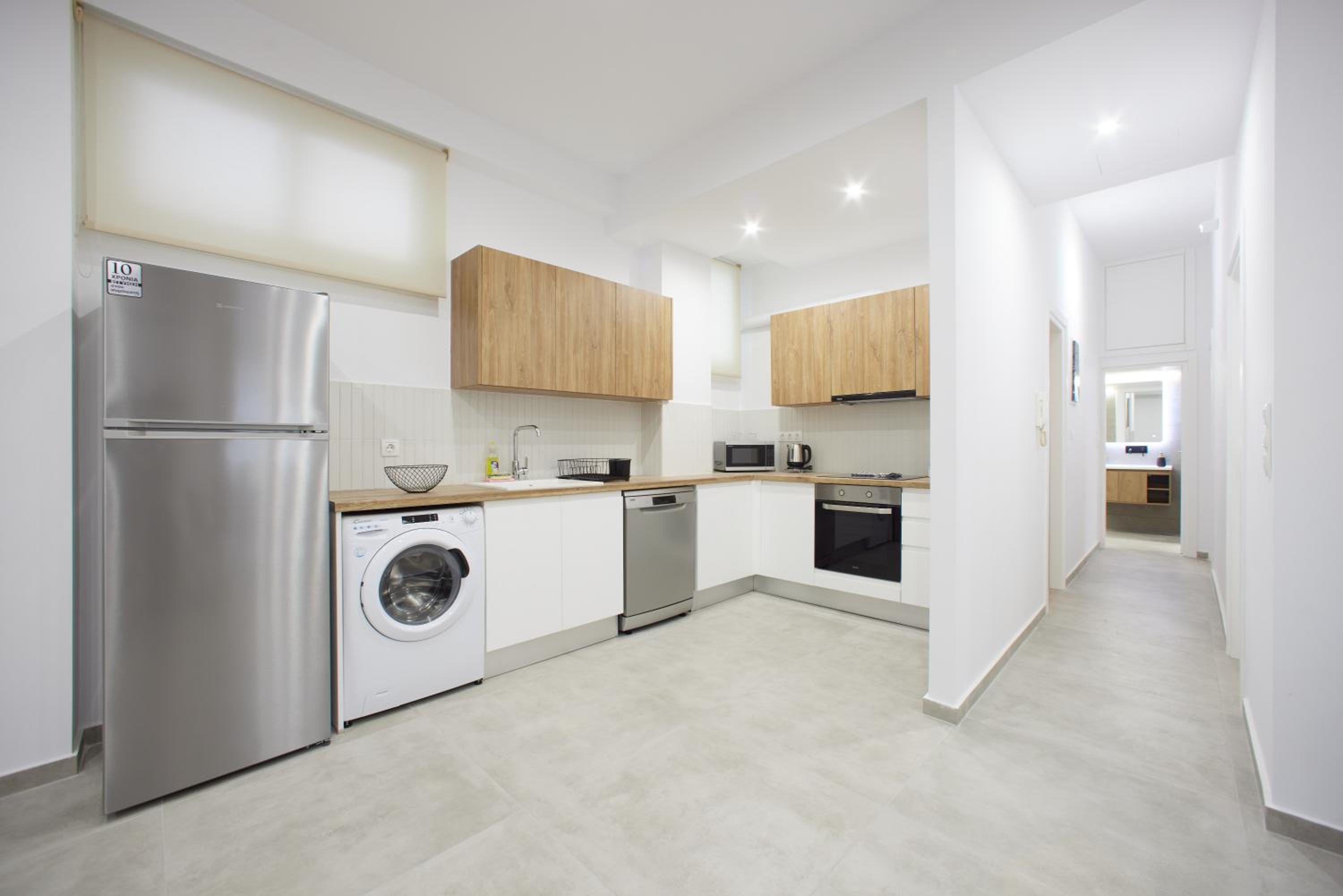 ARIS Kallithea- Big & Bright 3 Bedroom Apartment