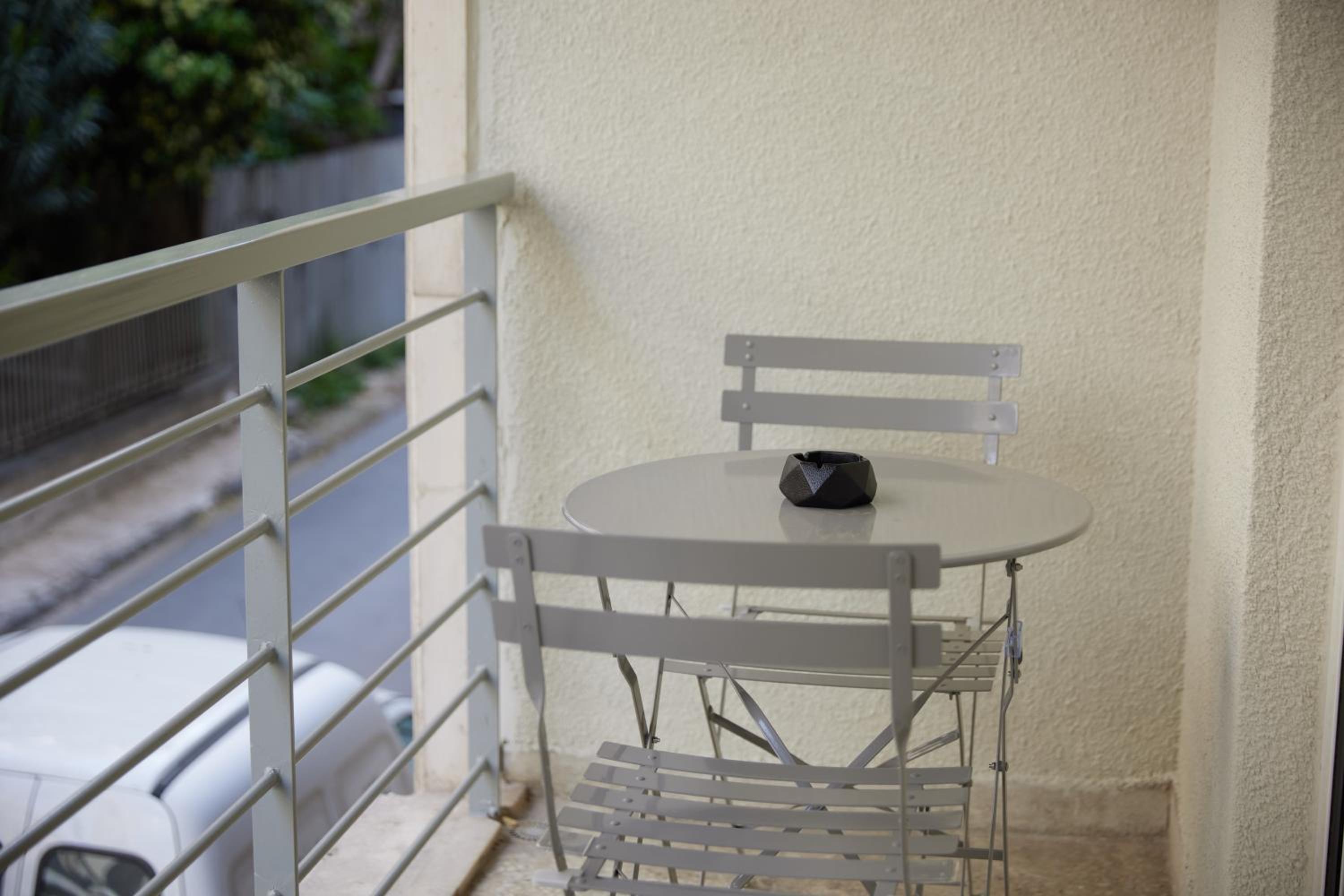 ARIS Kallithea- Big & Bright 3 Bedroom Apartment