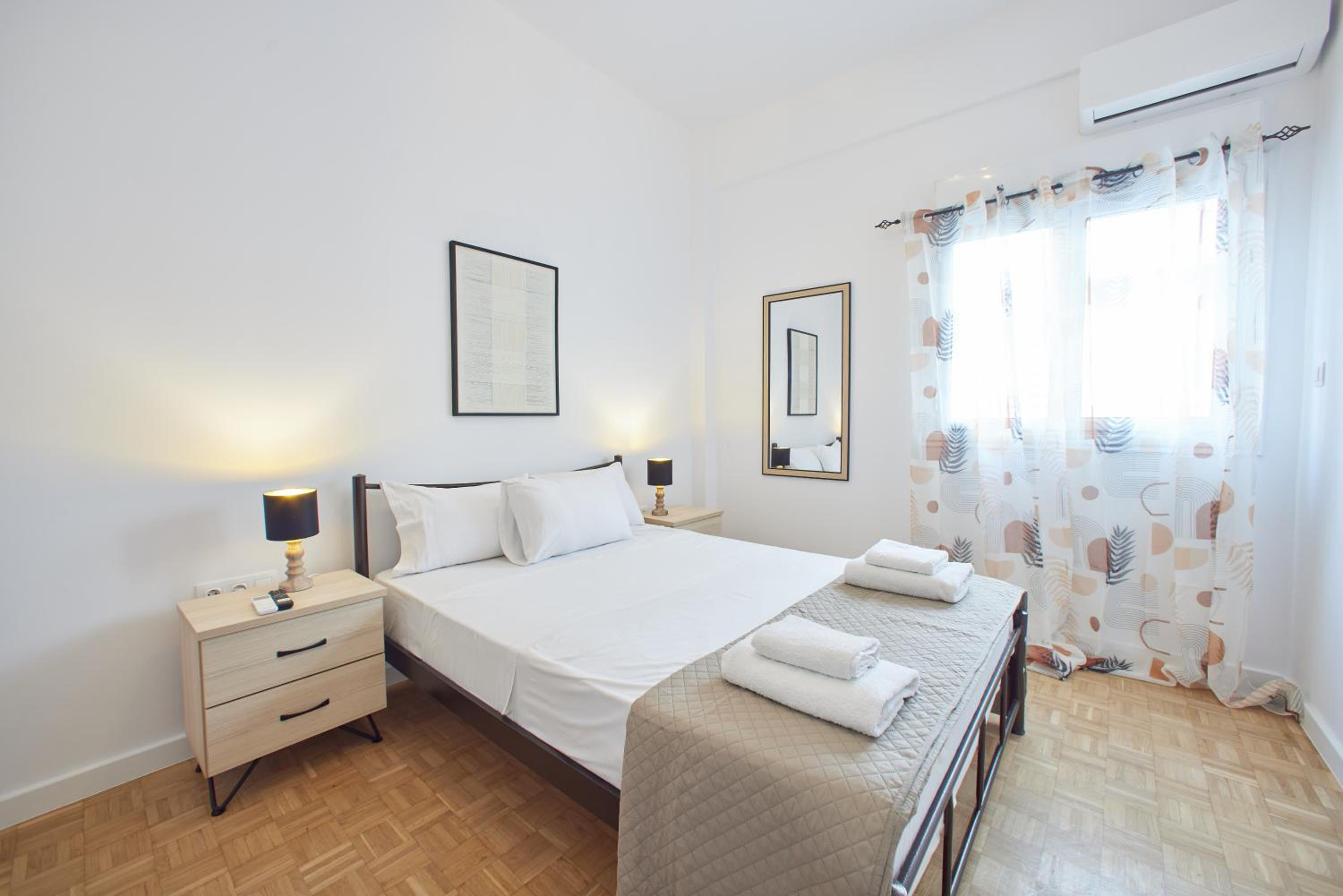 ARIS Kallithea- Big & Bright 3 Bedroom Apartment