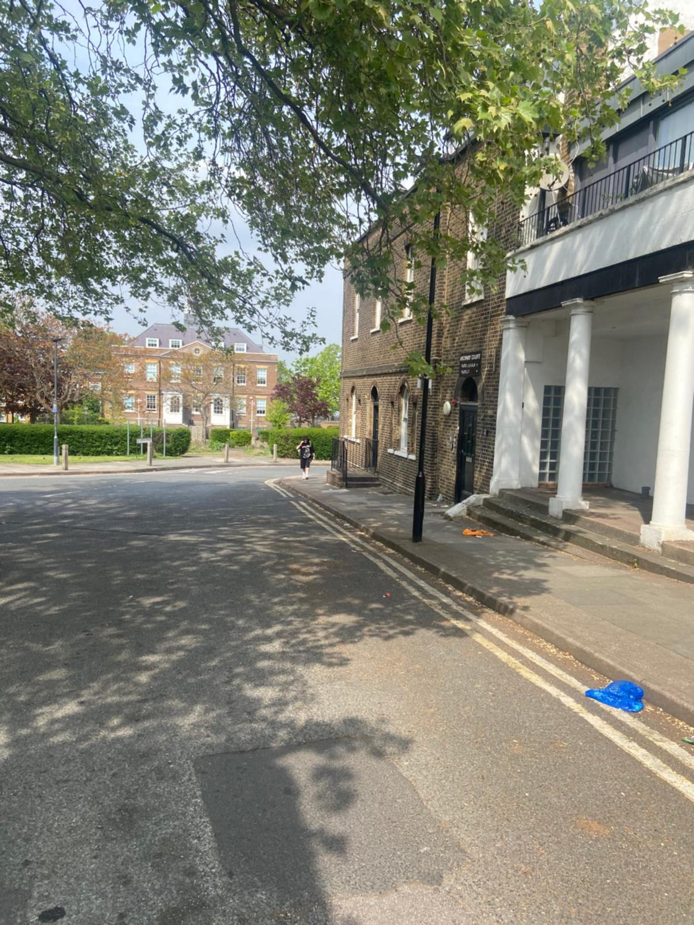 Listed building close to River Thames