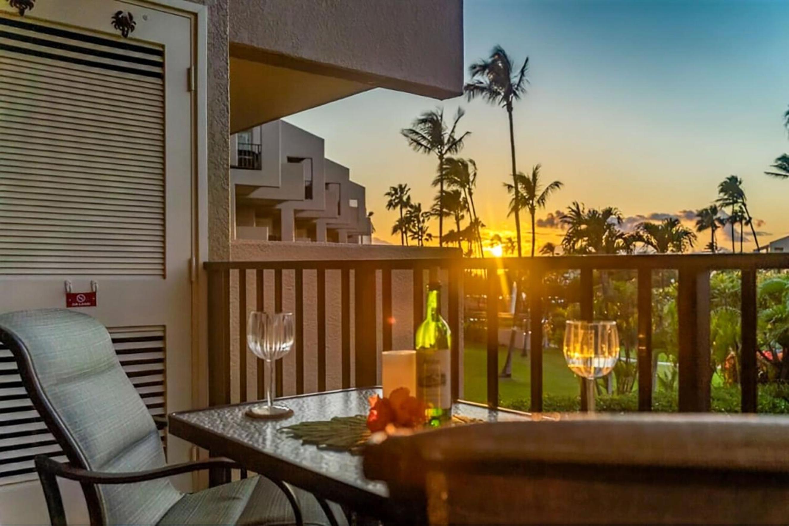Experience Kamaole Sands 6-202, Stunning Renovation, Ocean View, Wi-Fi, Split AC