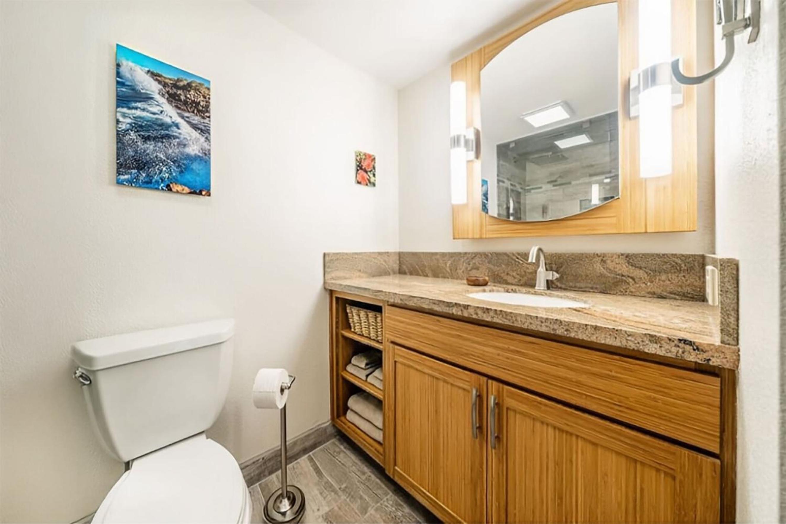 Experience Kamaole Sands 6-202, Stunning Renovation, Ocean View, Wi-Fi, Split AC