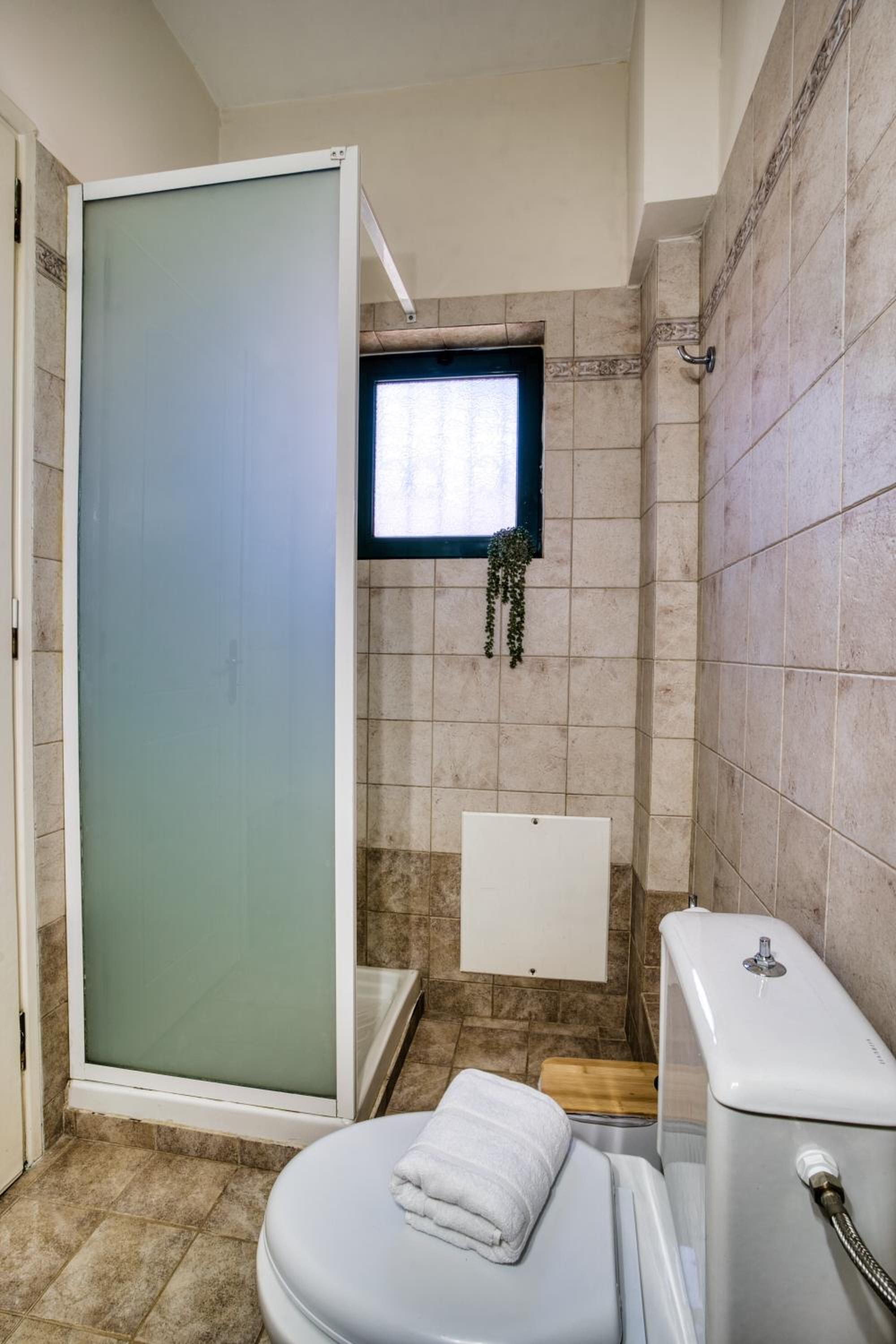 Mariliza's Spacious Maisonette Close to Beaches