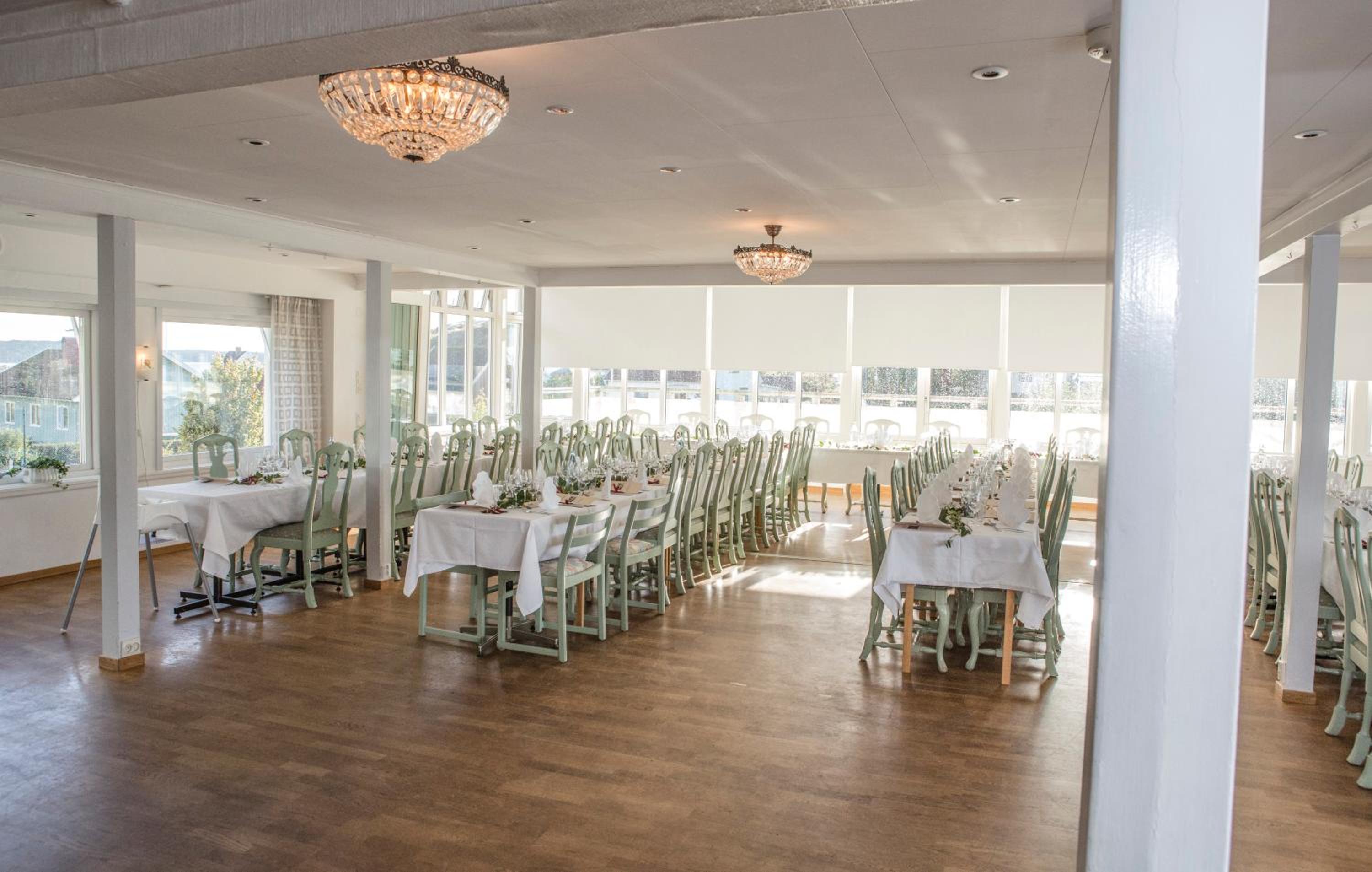 banquet hall