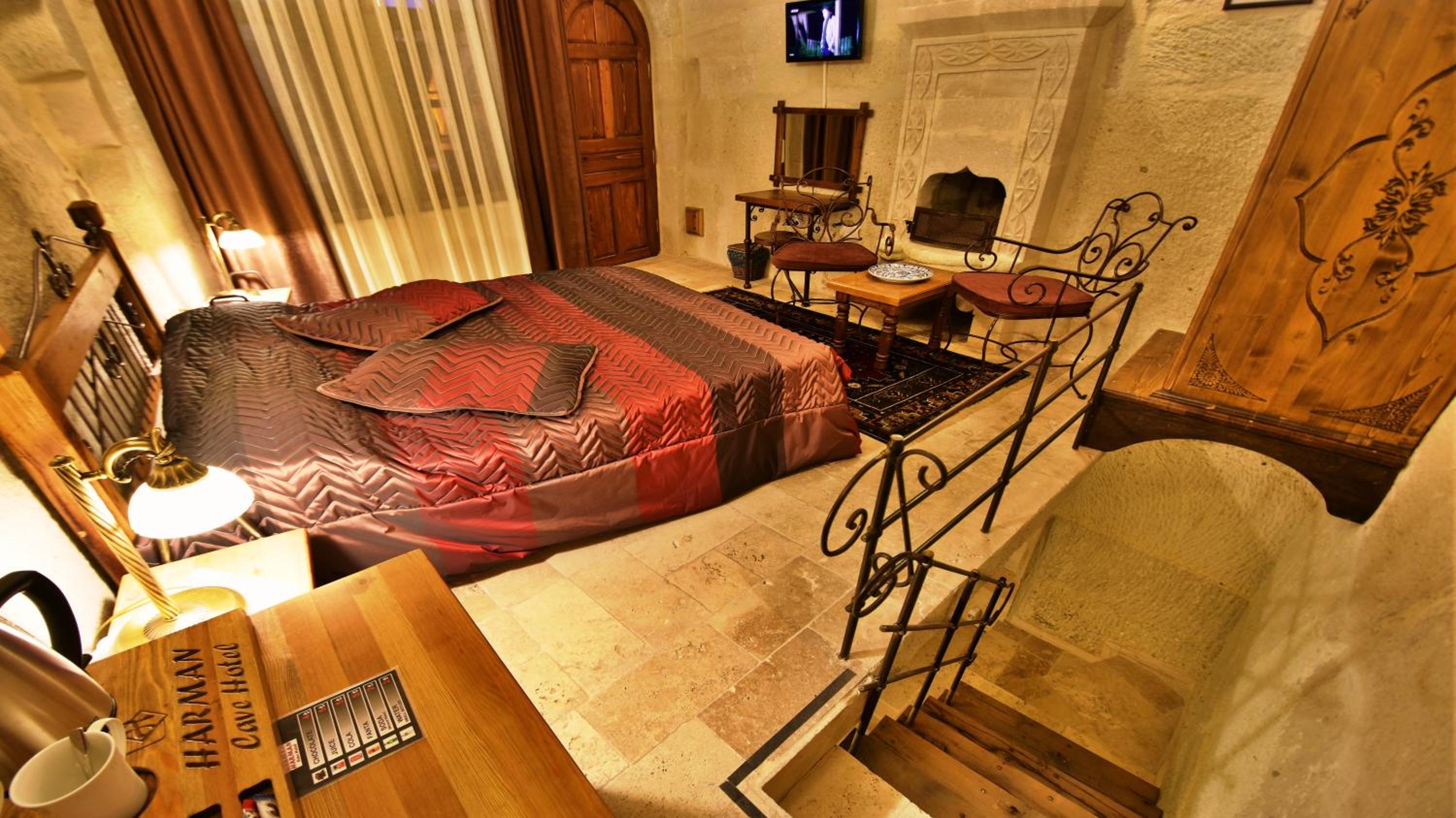 Harman Cave Hotel - Image 170