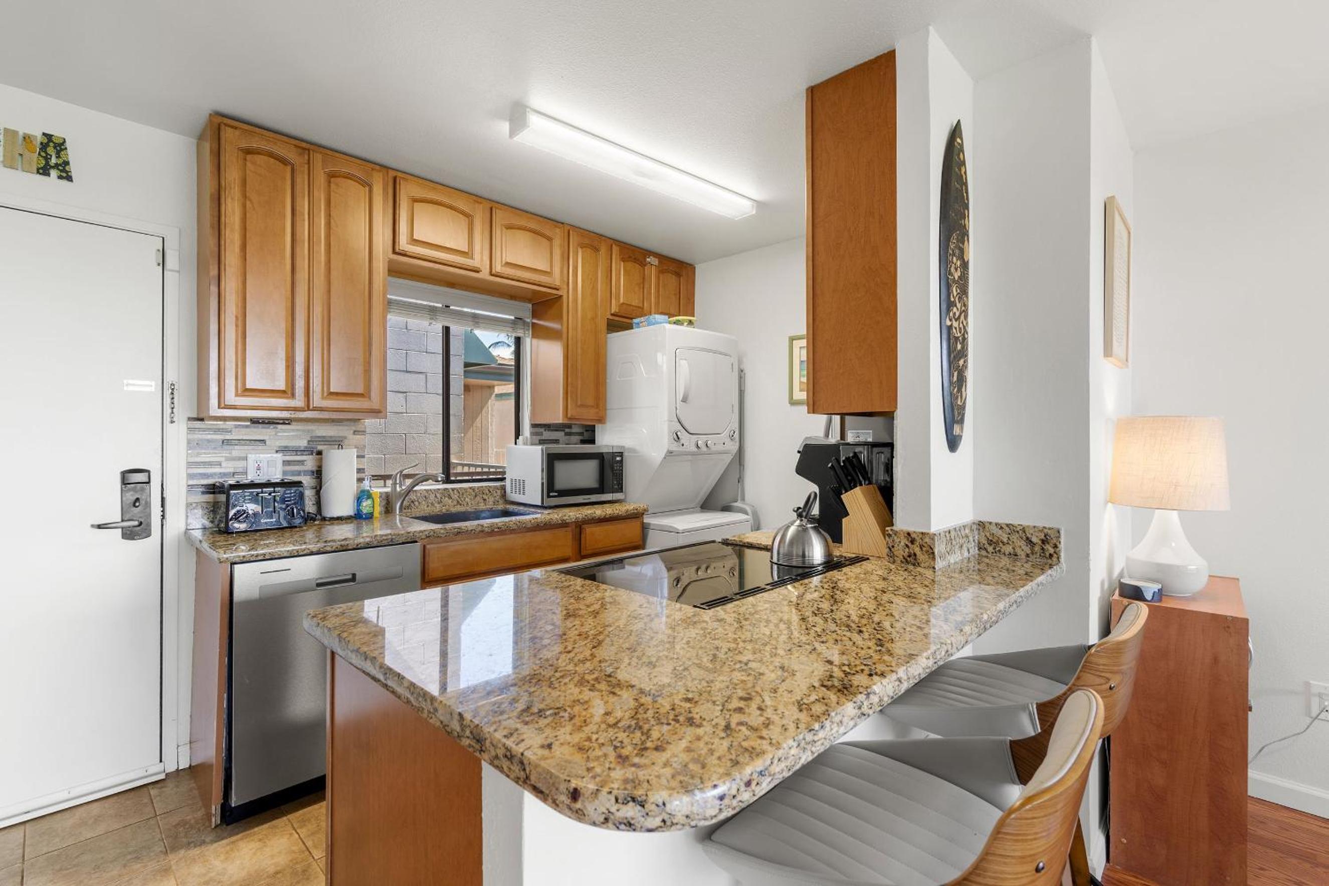 Pacific Shores B-409 - Beautifully Renovated Ocean View, 2 BD / 2 BA, Split AC!