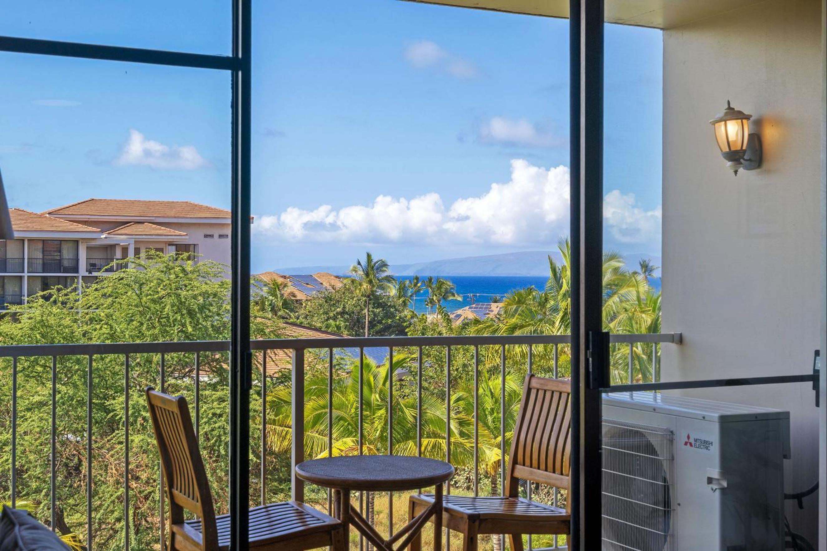Pacific Shores B-409 - Beautifully Renovated Ocean View, 2 BD / 2 BA, Split AC!
