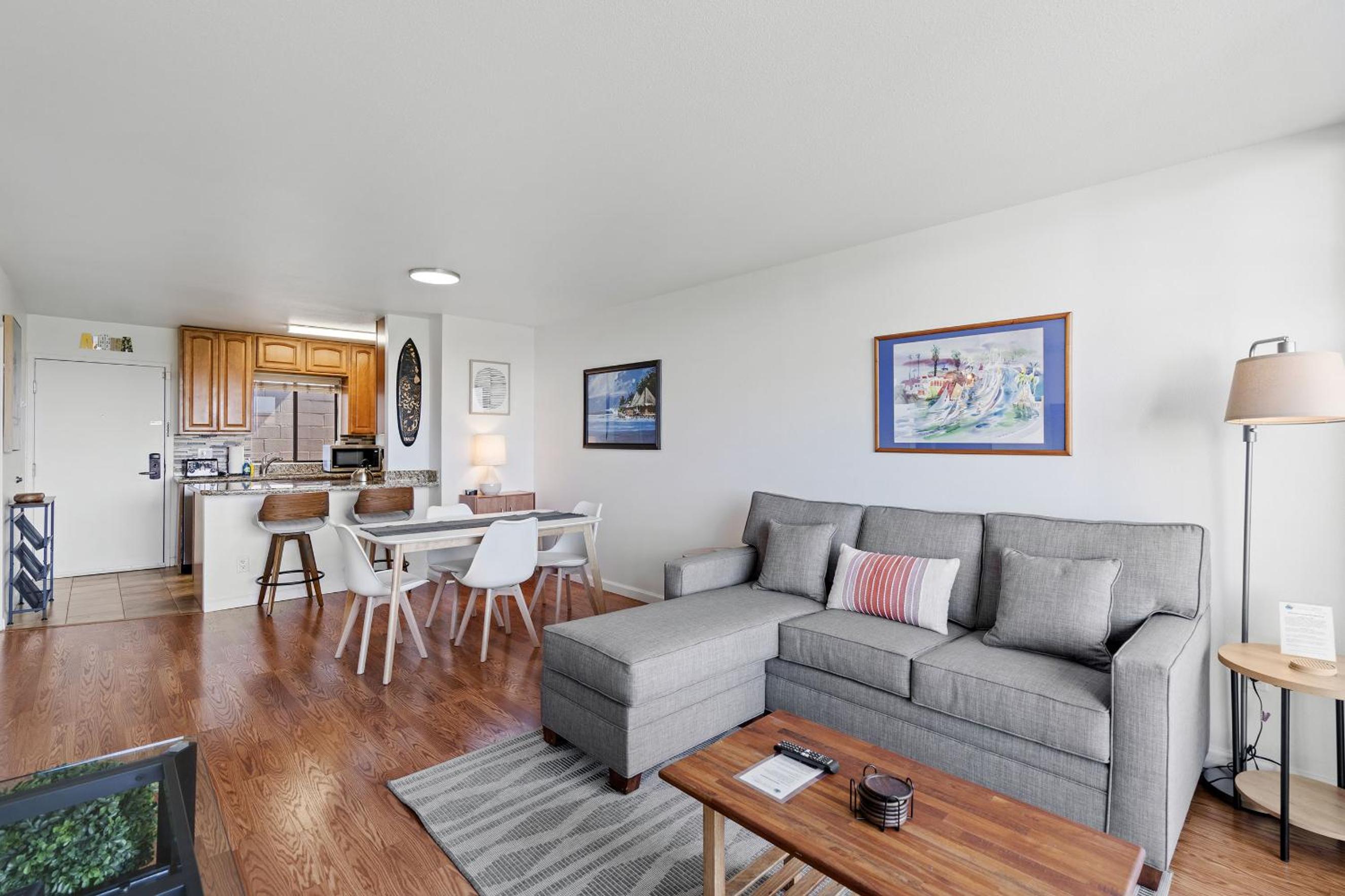 Pacific Shores B-409 - Beautifully Renovated Ocean View, 2 BD / 2 BA, Split AC!