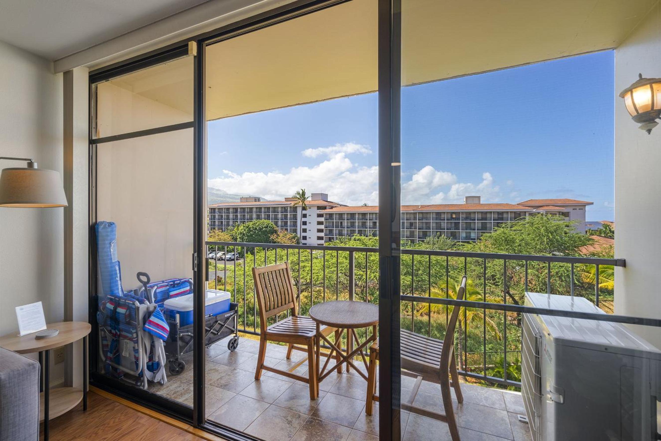 Pacific Shores B-409 - Beautifully Renovated Ocean View, 2 BD / 2 BA, Split AC!