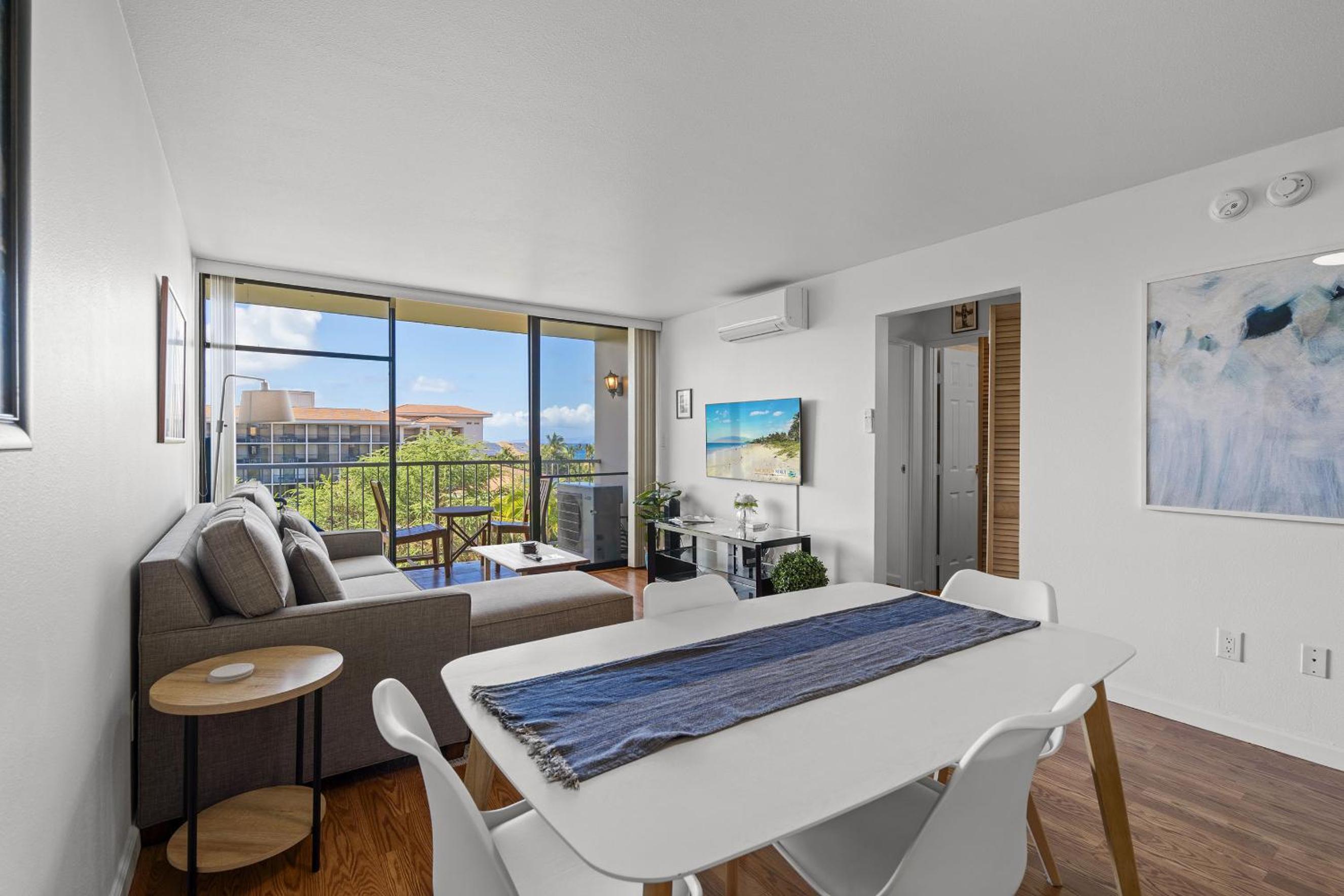 Pacific Shores B-409 - Beautifully Renovated Ocean View, 2 BD / 2 BA, Split AC!
