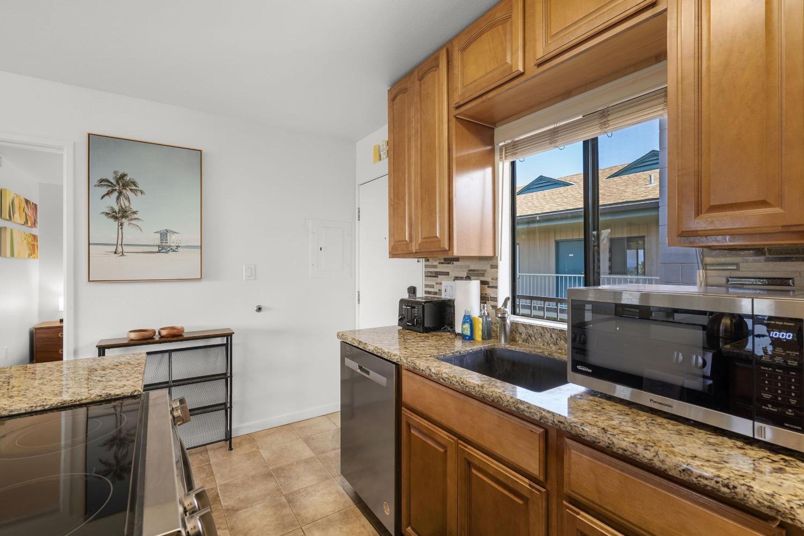 Pacific Shores B-409 - Beautifully Renovated Ocean View, 2 BD / 2 BA, Split AC!