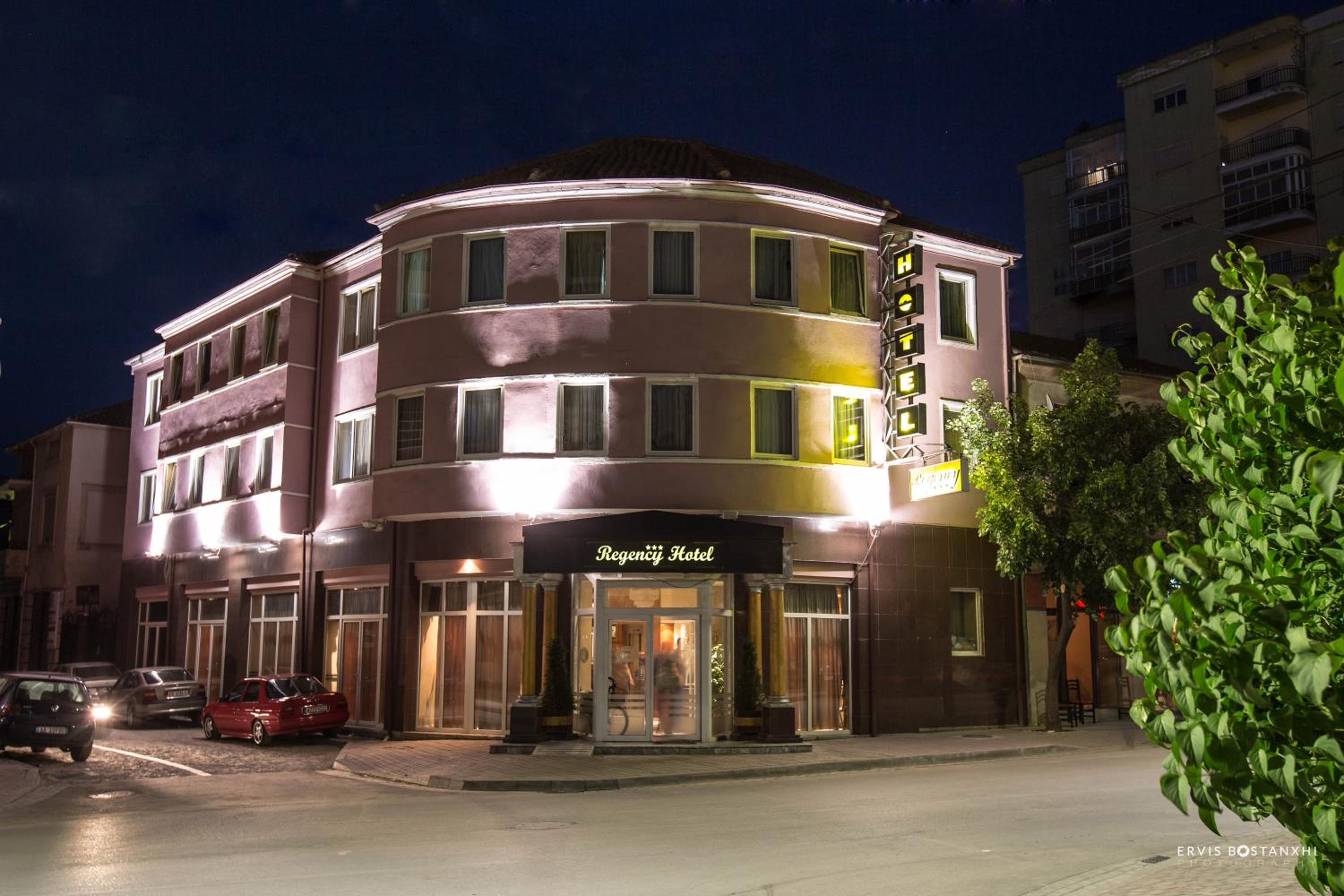 Hotel Regency - Image 1