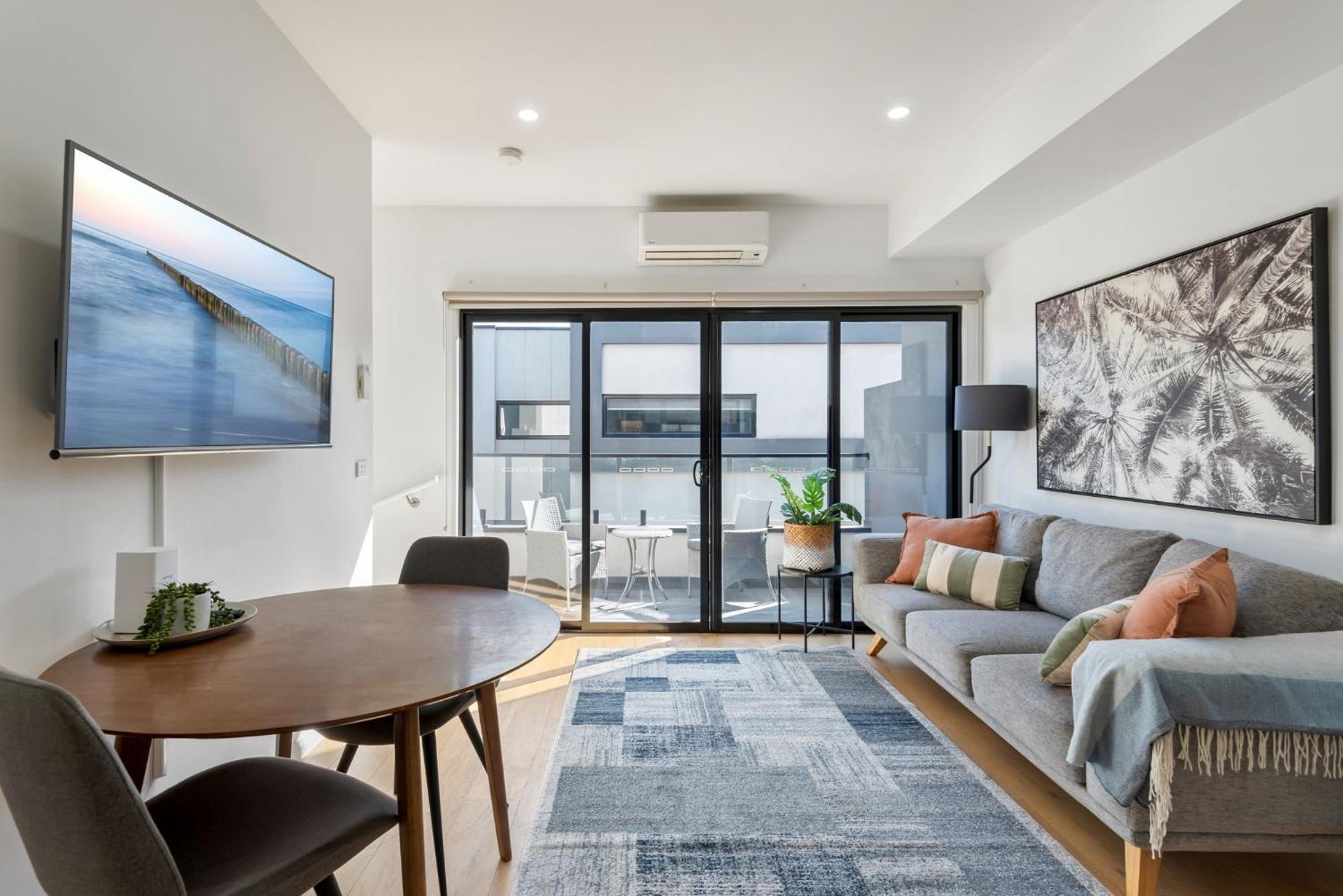 Comfortable 2BR Retreat with Balcony & Parking