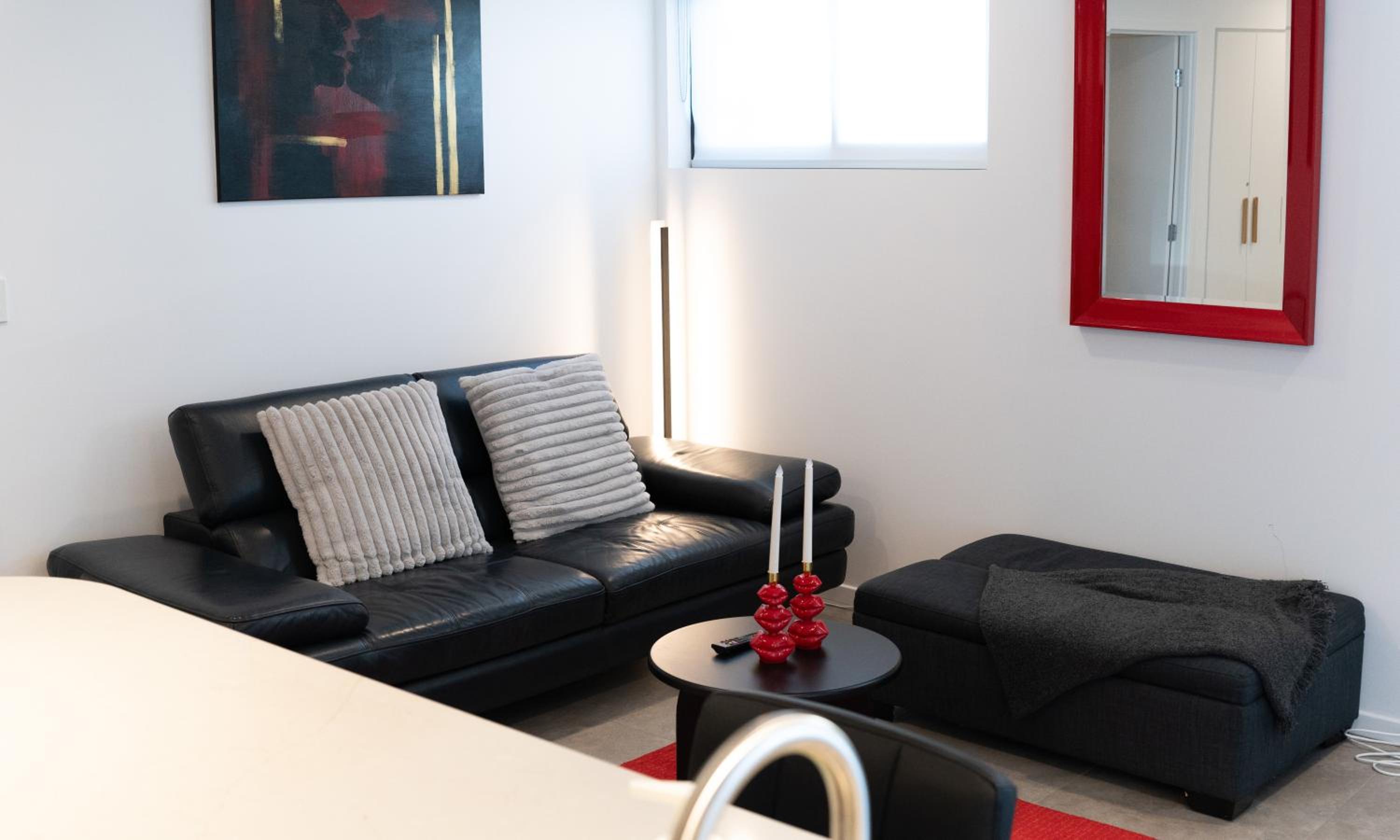 New City Condo with Brisbane River View & Parking