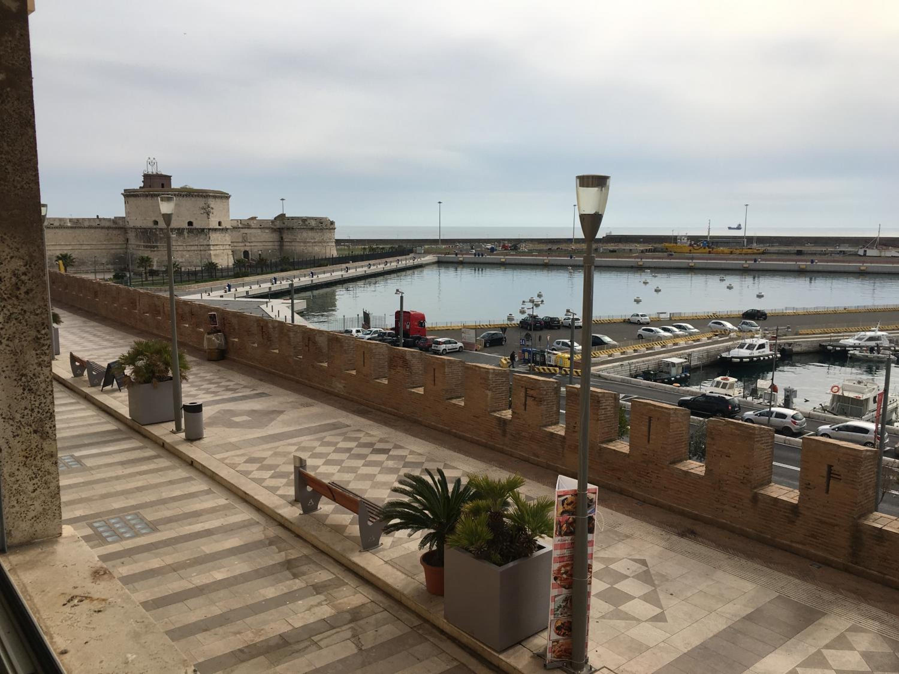 Tourist apartment-La Casa del Porto- alloggio turistico