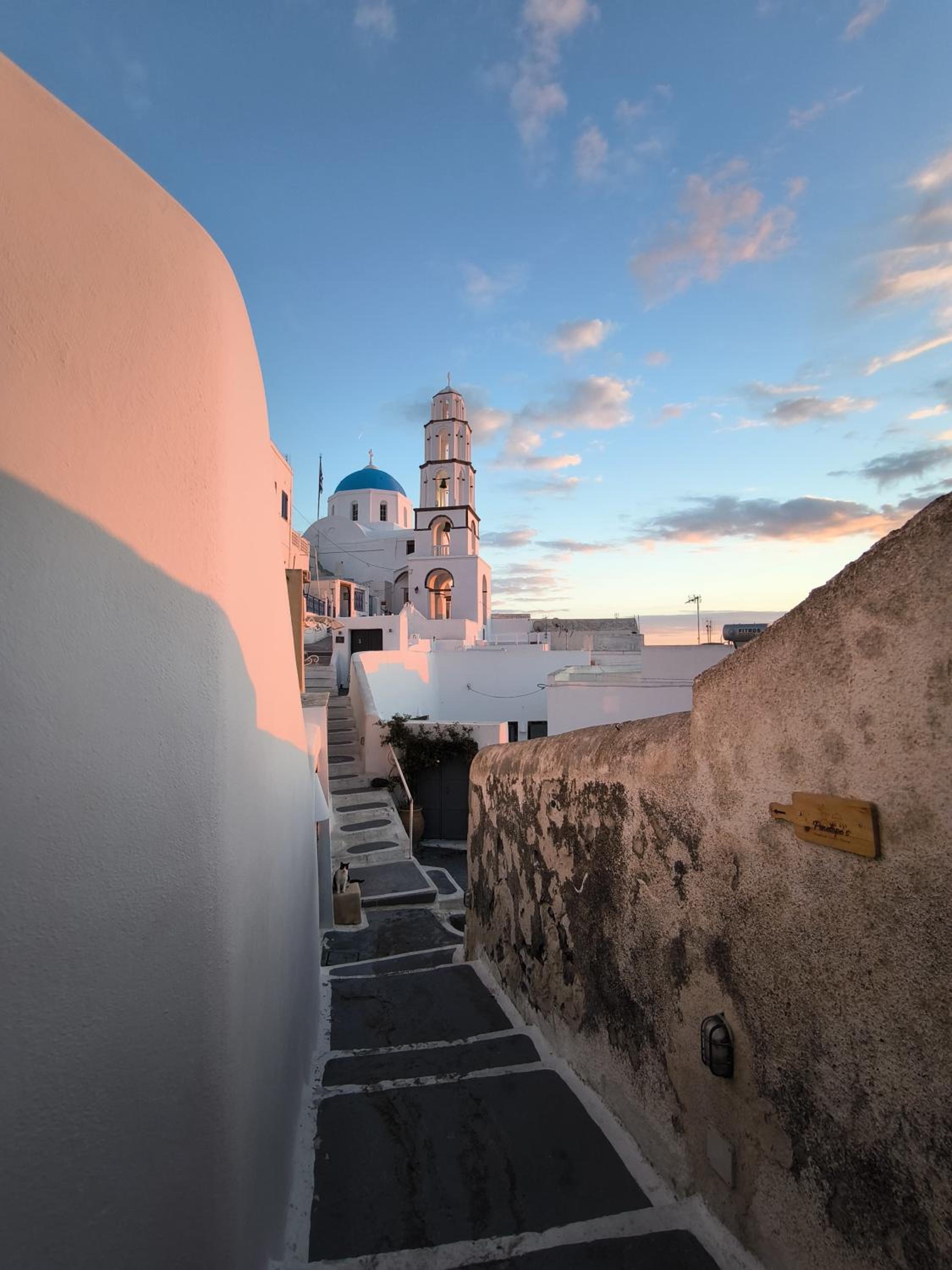 Imarkellis Santorini Cave House with yard