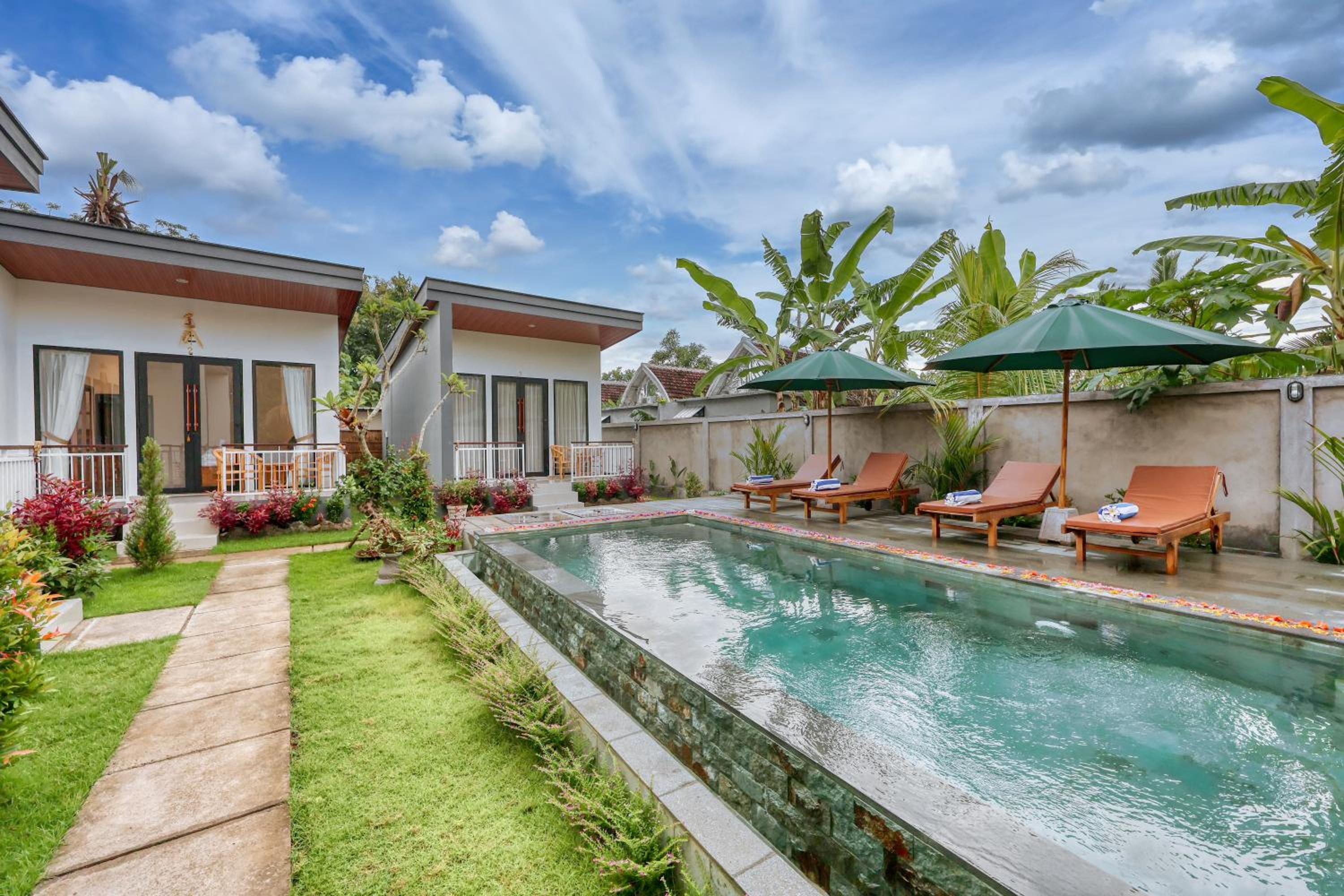 Nusa Dewata Cottage