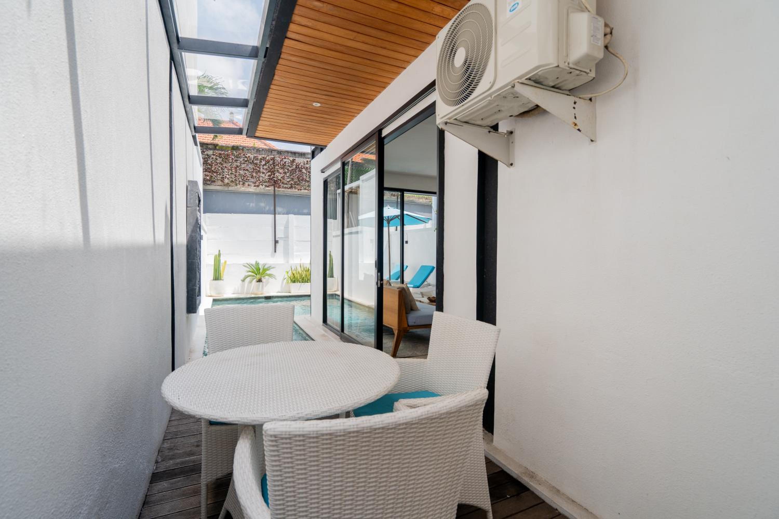 Villa Pusterla - 1BR Villa in Canggu