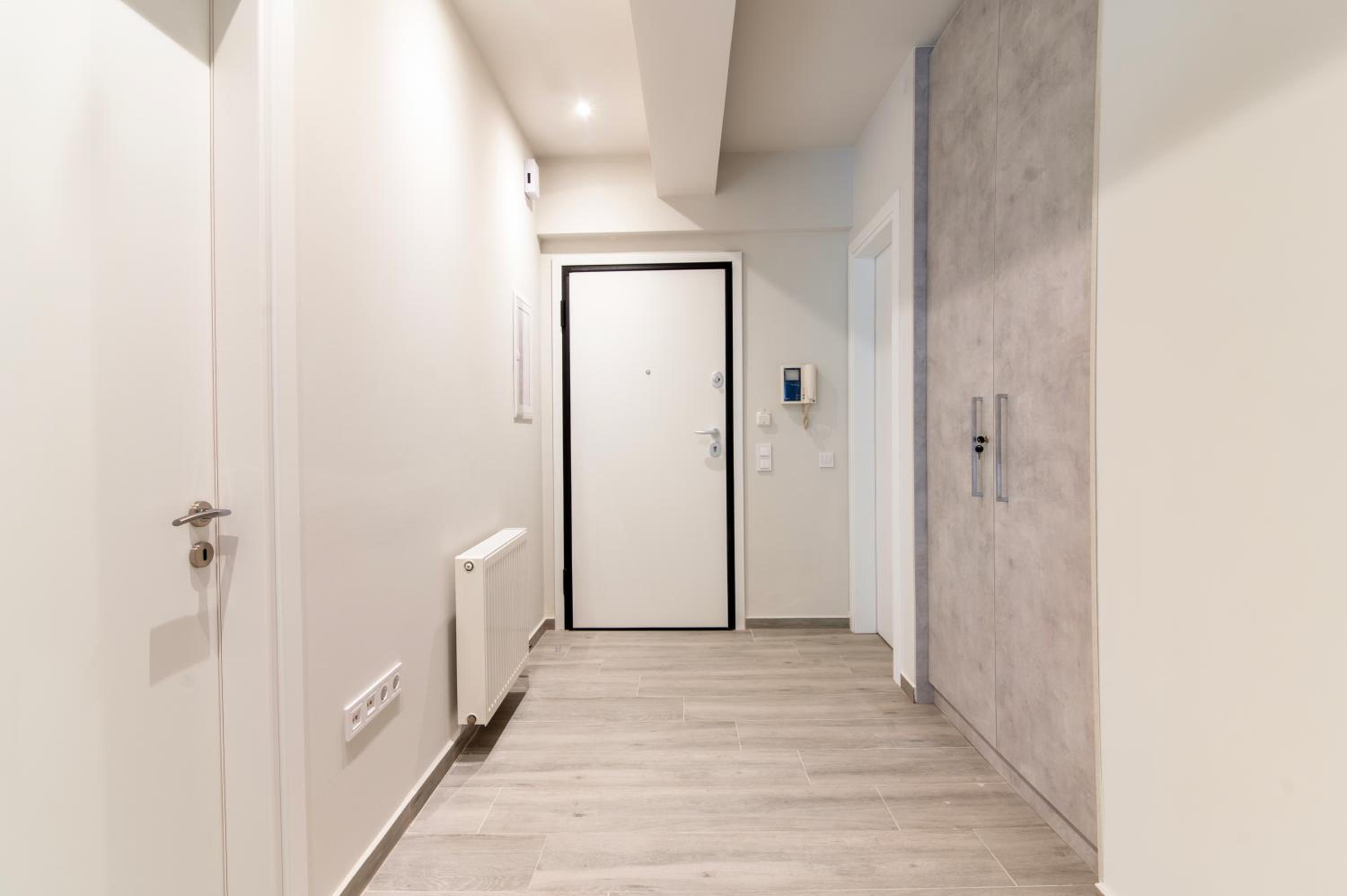 A42 Renovated in 25 8 minutes to Acropolis Museum Heart of Koukaki