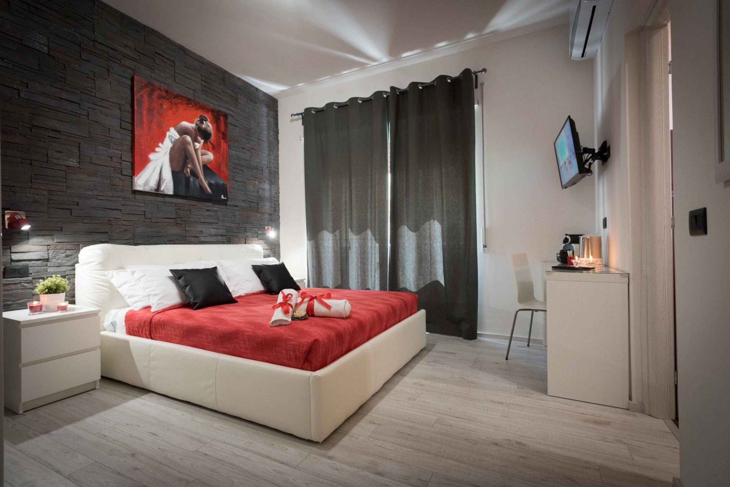 Audrey Rooms