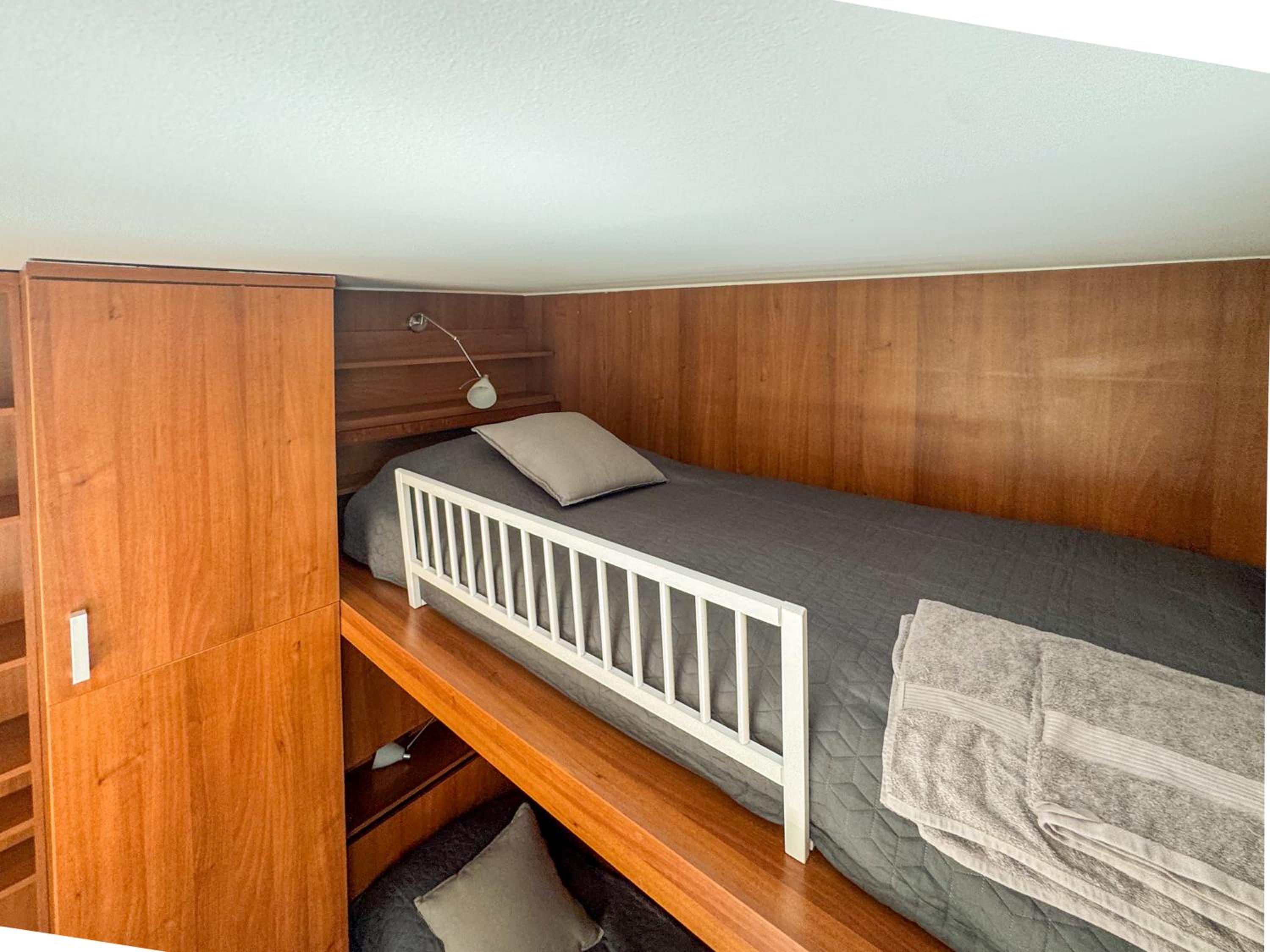 Apartment 29 Old Town, 2 Bathrooms, AC, Quiet