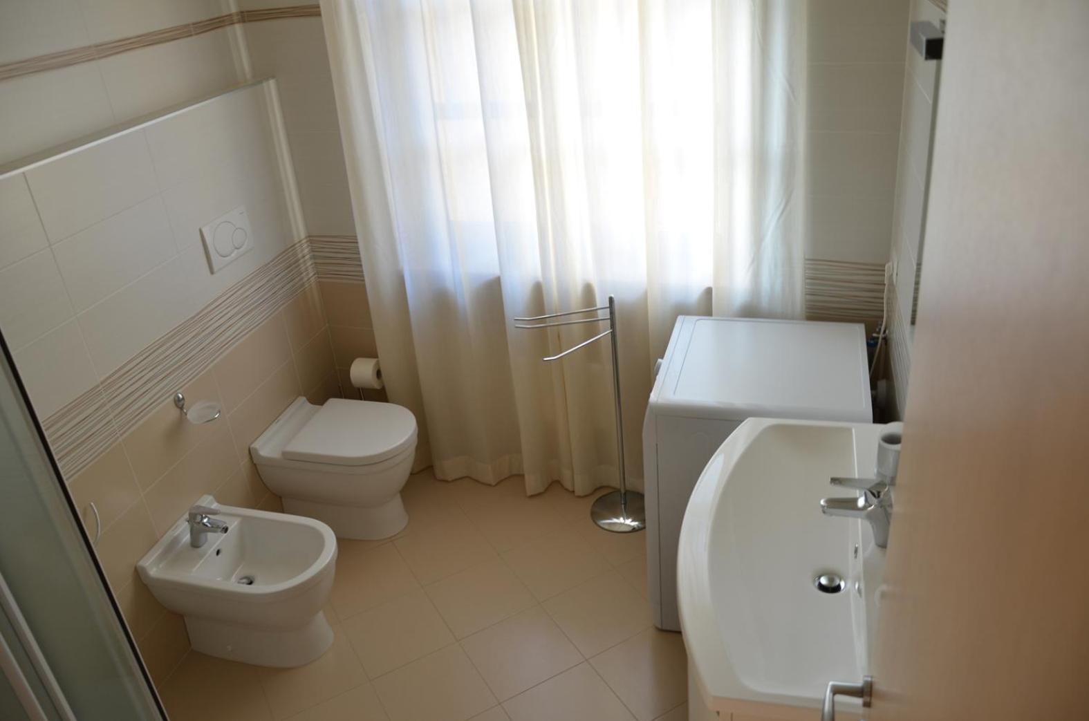 Monteverde Apartments