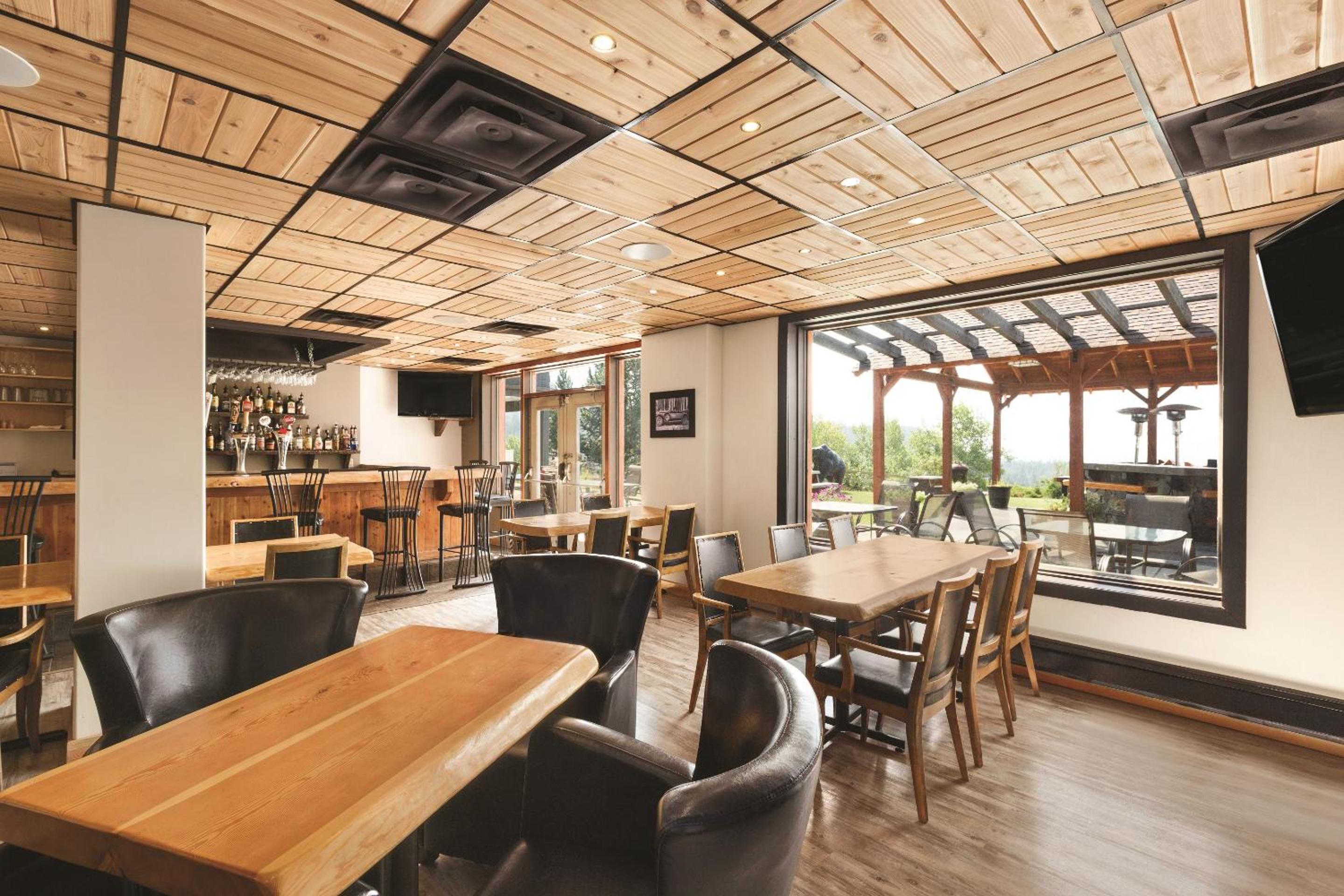 Golden Vacations - Days Inn by Wyndham Golden - Property Image 118