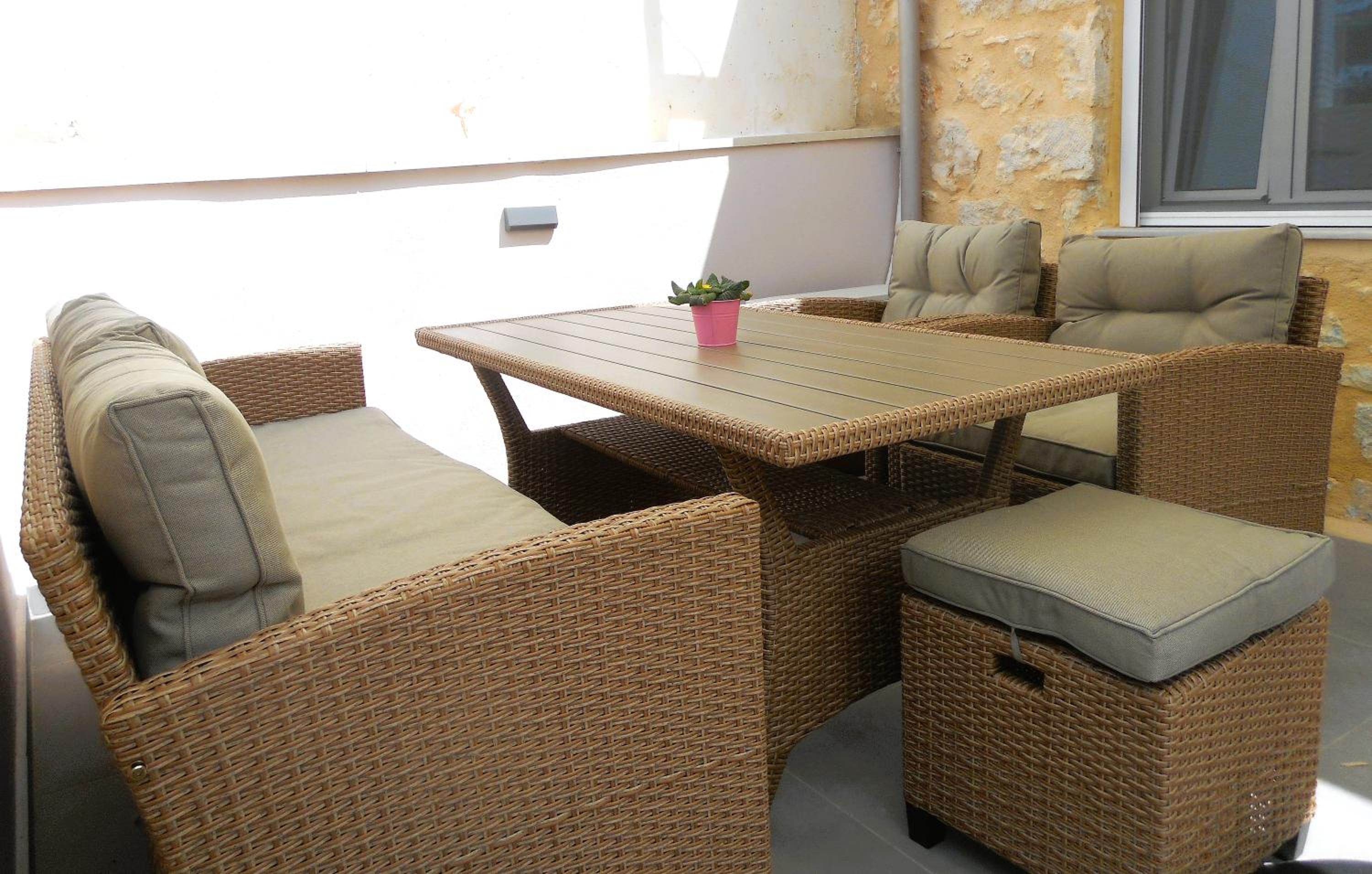 Filoxenia Private 2BR Stone House Patio & Parking