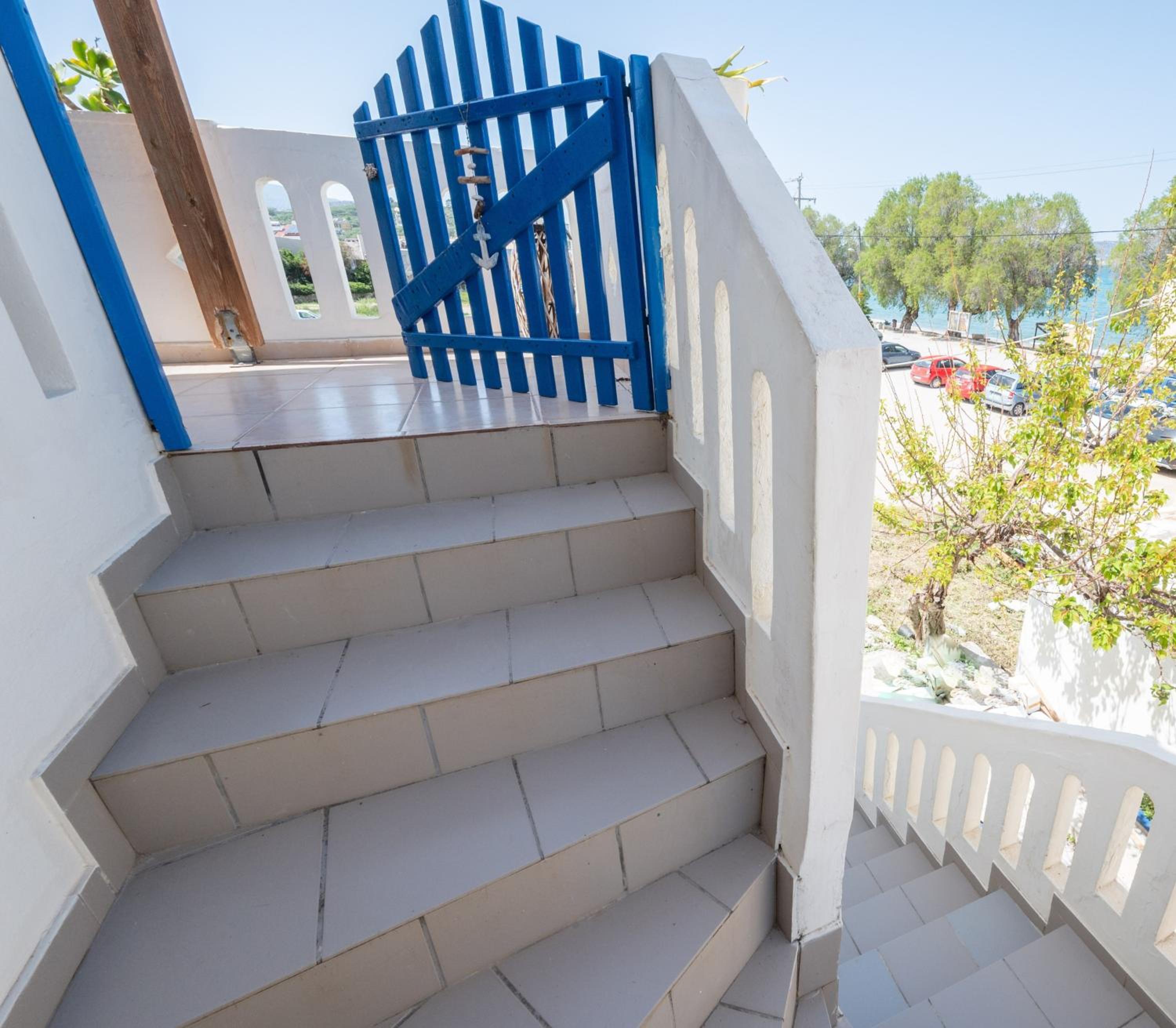 ARETOUSA Seafront House