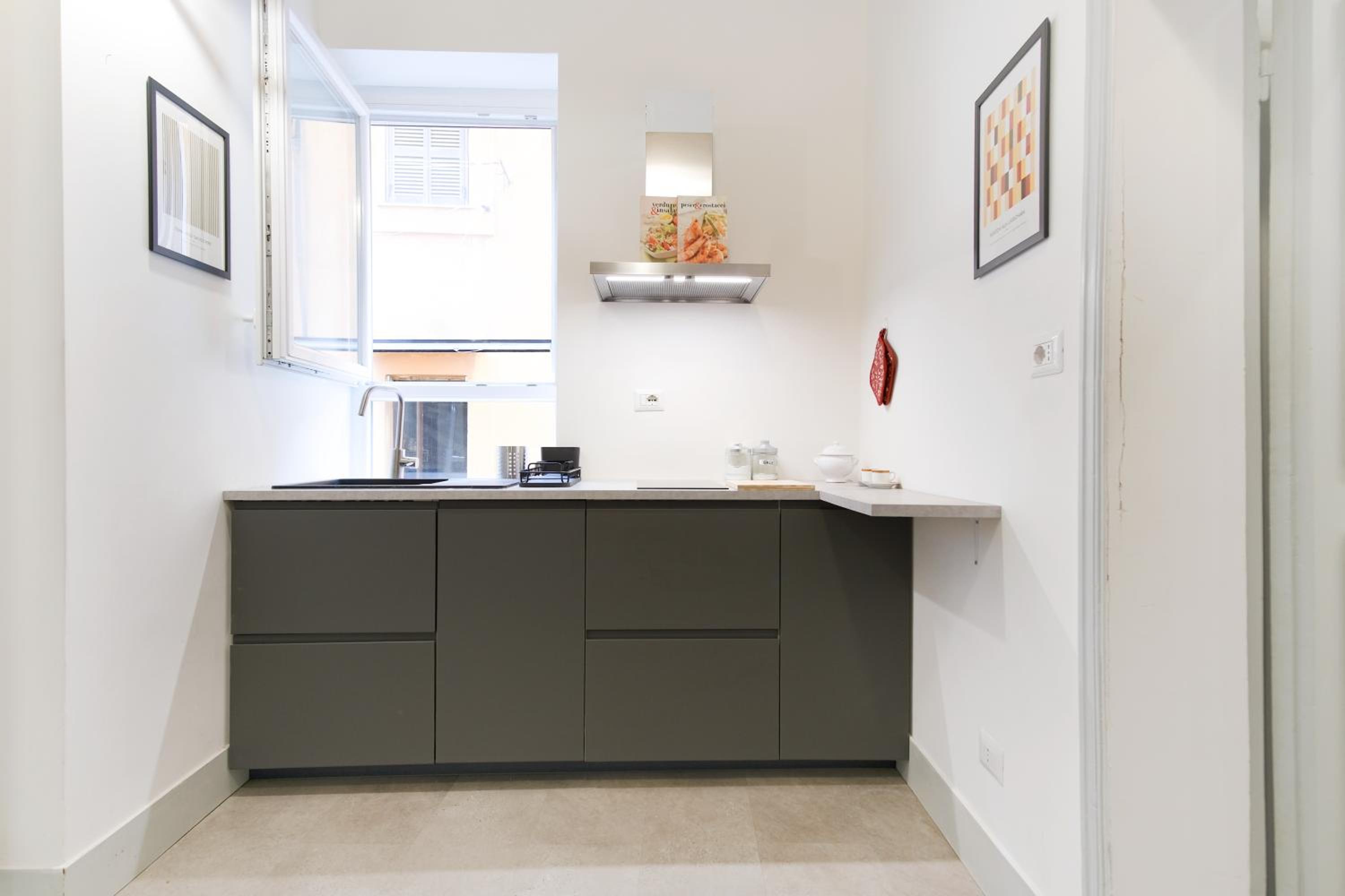 Elegantis Trastevere Modern Apartment - Comfort in Rome Most Charming District