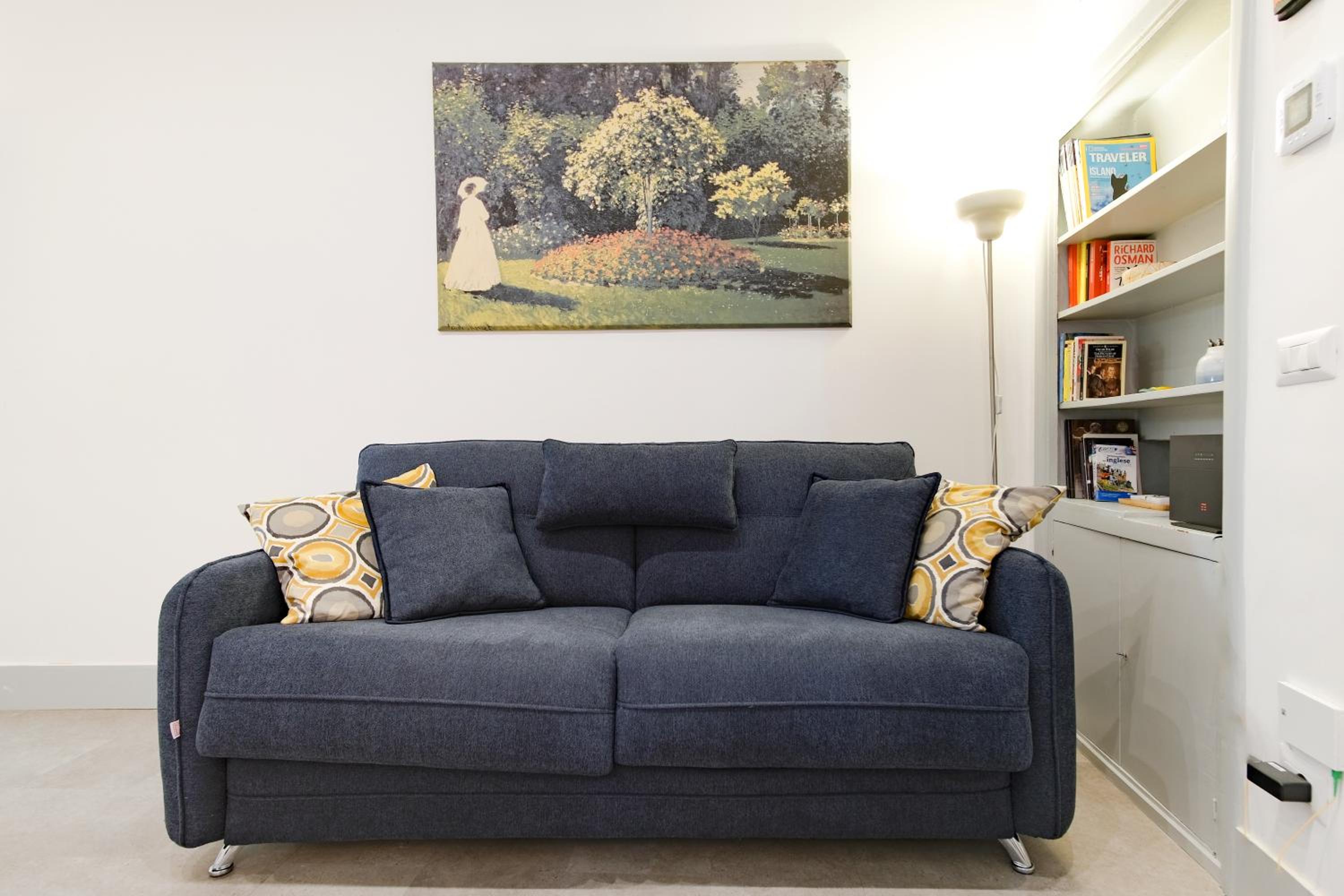 Elegantis Trastevere Modern Apartment - Comfort in Rome Most Charming District