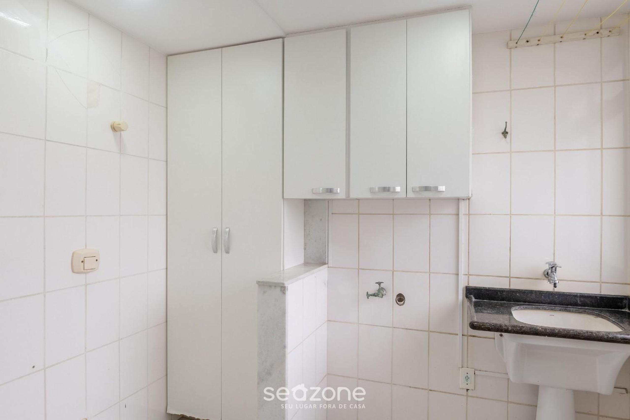 3 Bedroom Apartment 190m from the Beach EPP0602
