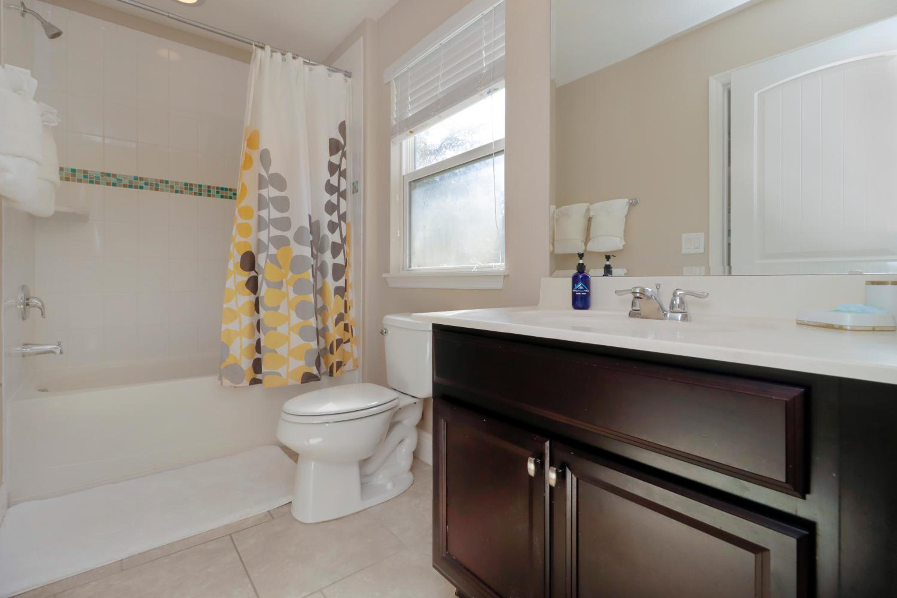 Ideal for Families Solterra Vacation Home with Sunny Pool Deck with Pool and Spa and Games Room Nr Disney