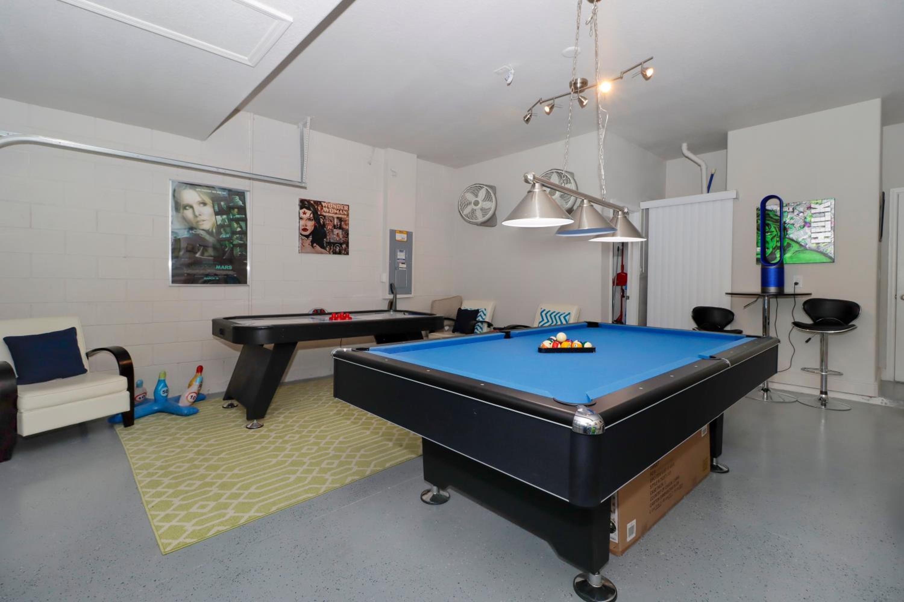 Ideal for Families Solterra Vacation Home with Sunny Pool Deck with Pool and Spa and Games Room Nr Disney