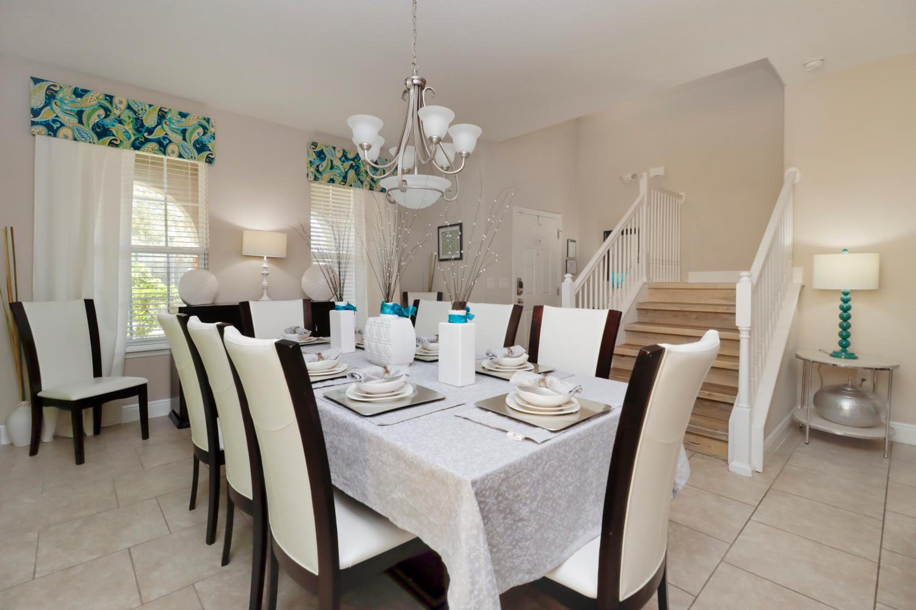 Ideal for Families Solterra Vacation Home with Sunny Pool Deck with Pool and Spa and Games Room Nr Disney
