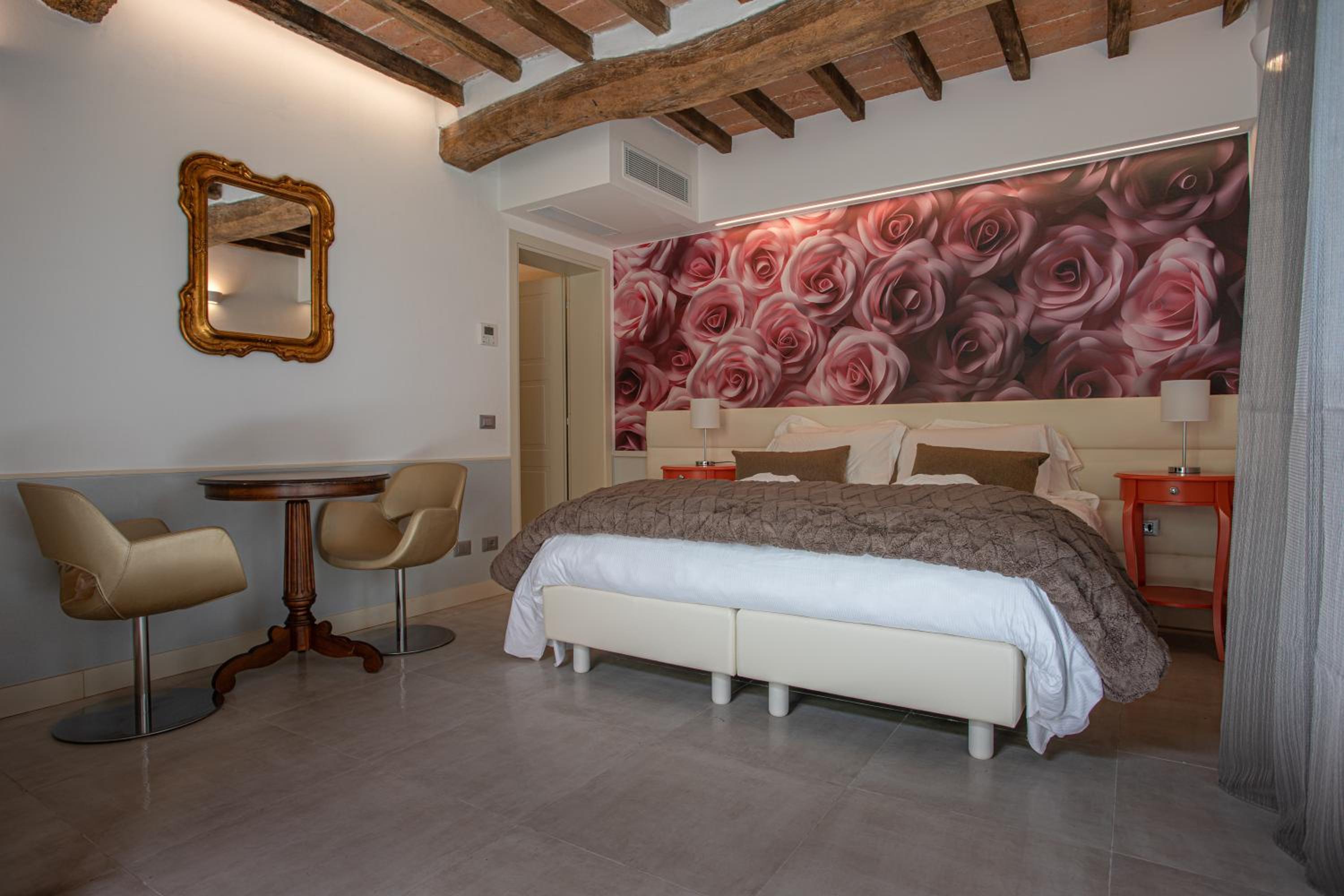 Cattania Suites and Rooms