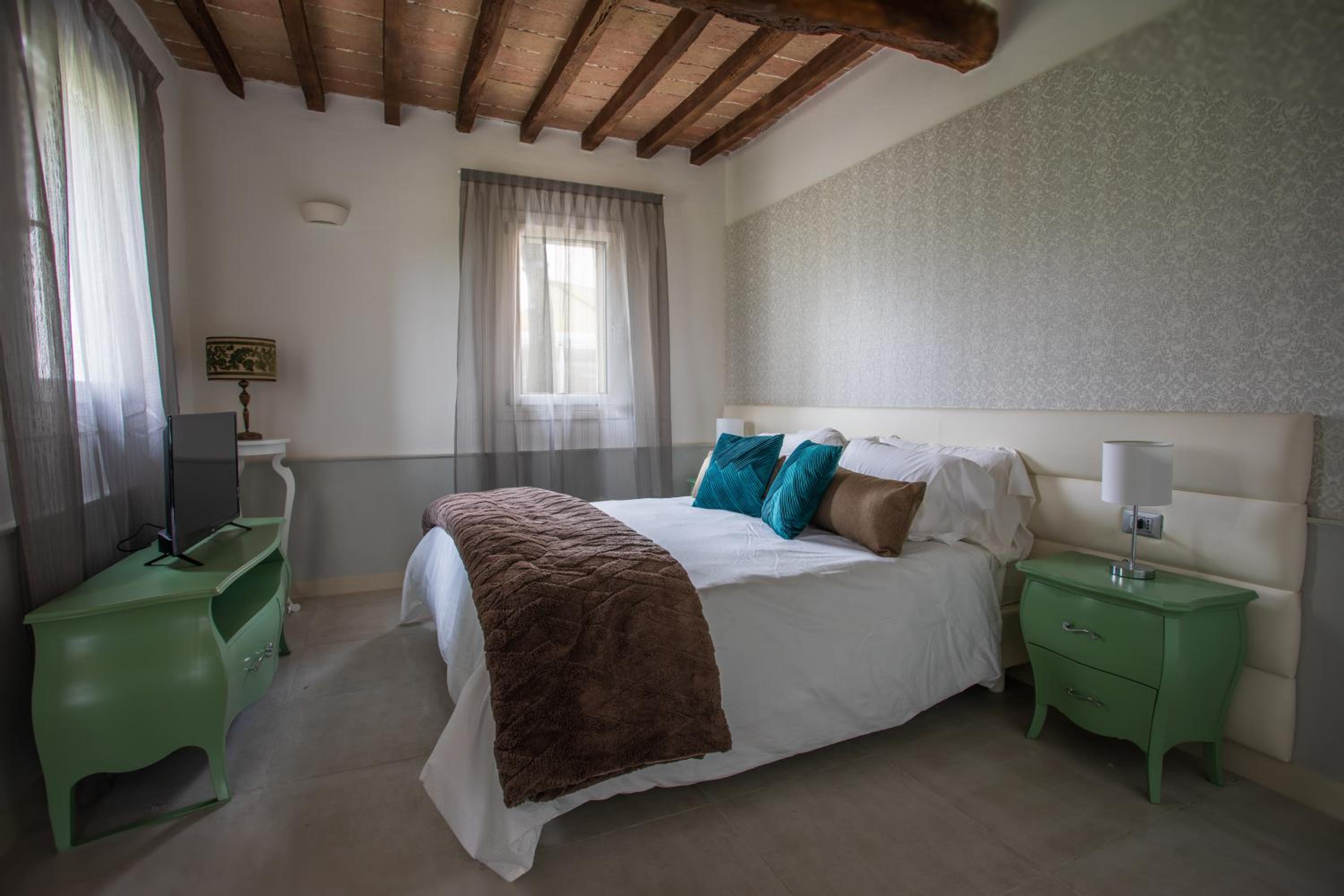 Cattania Suites and Rooms